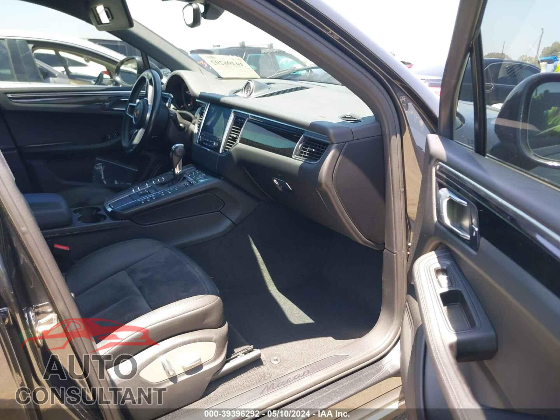 PORSCHE MACAN 2018 - WP1AA2A54JLB18039