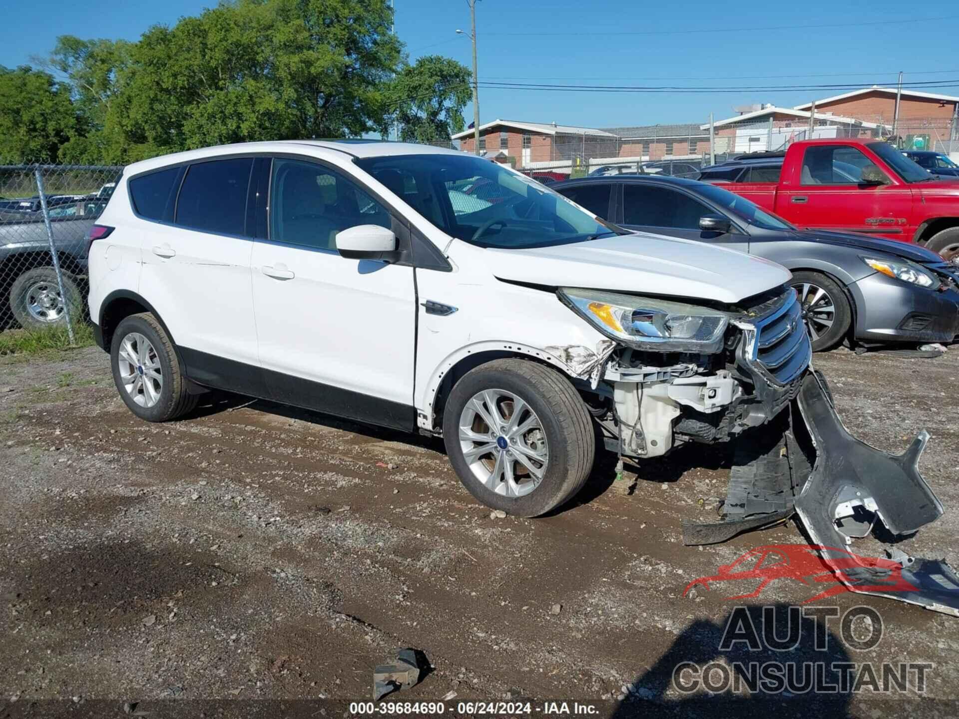 FORD ESCAPE 2017 - 1FMCU0G97HUC89075