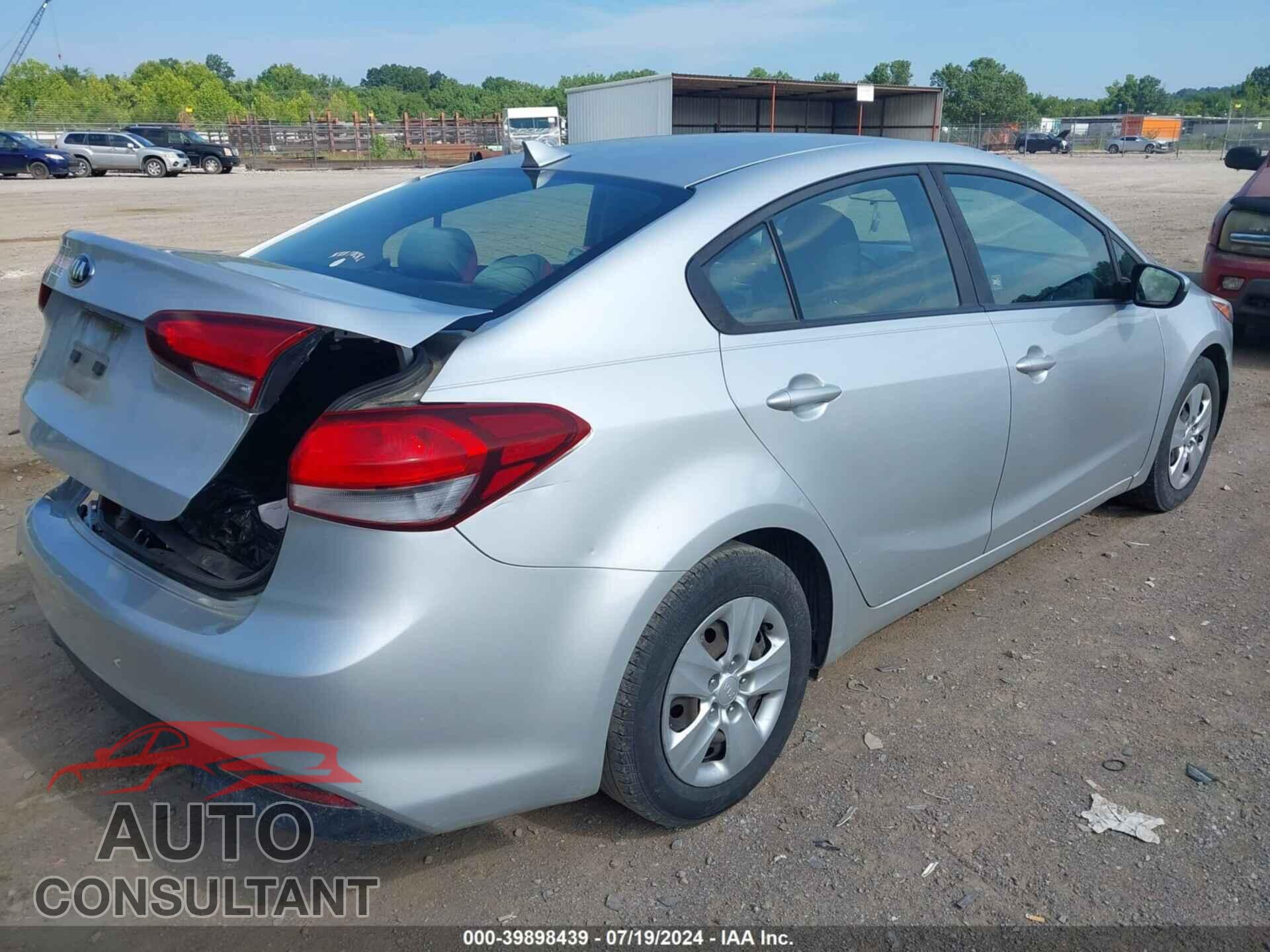 KIA FORTE 2017 - 3KPFK4A74HE092692