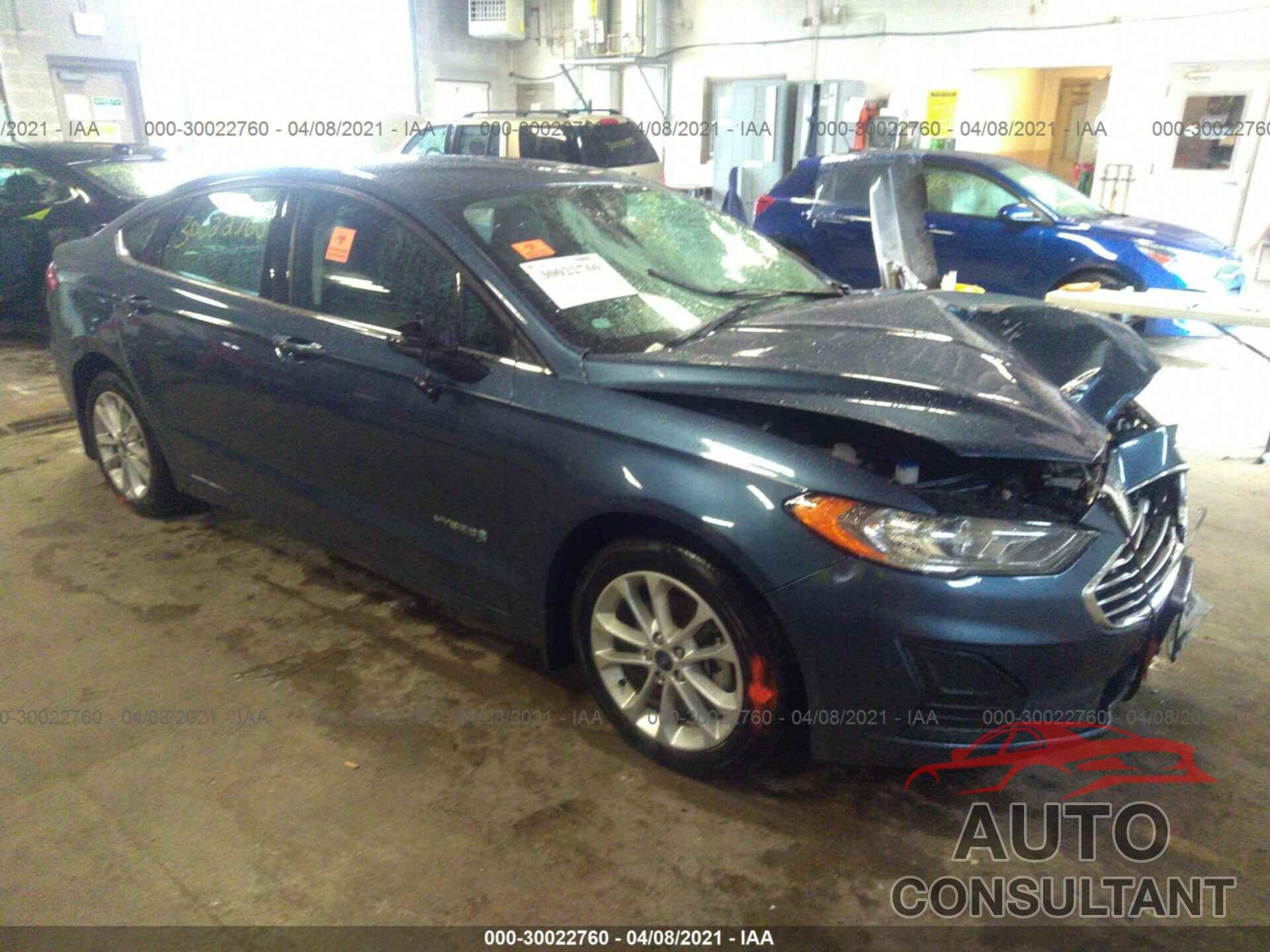 FORD FUSION HYBRID 2019 - 3FA6P0LU5KR120373