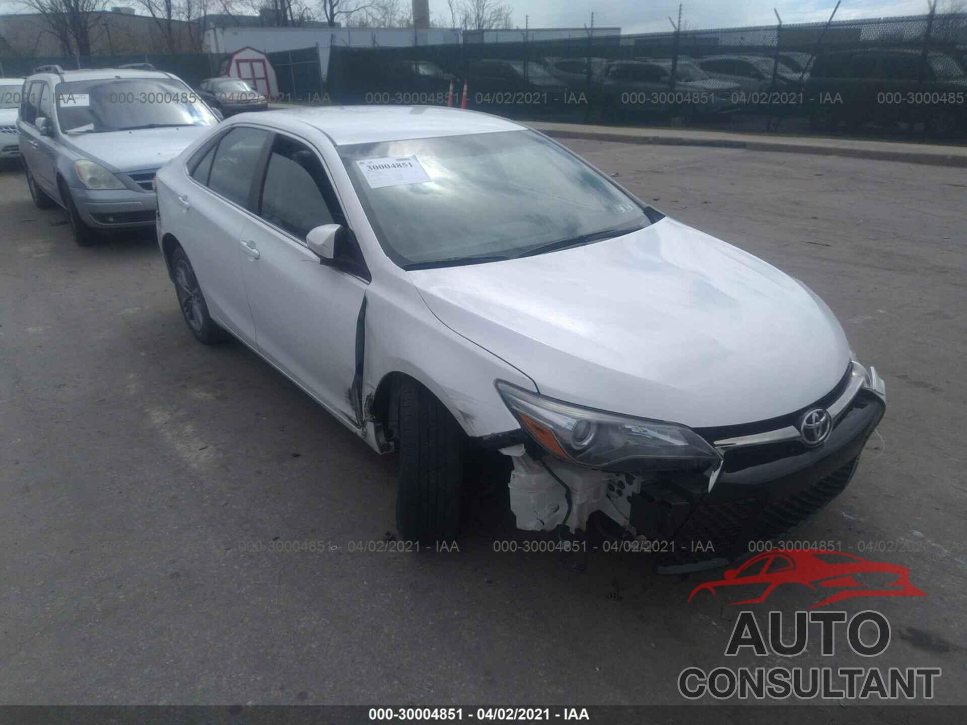 TOYOTA CAMRY 2015 - JTNKARJE4HJ539176