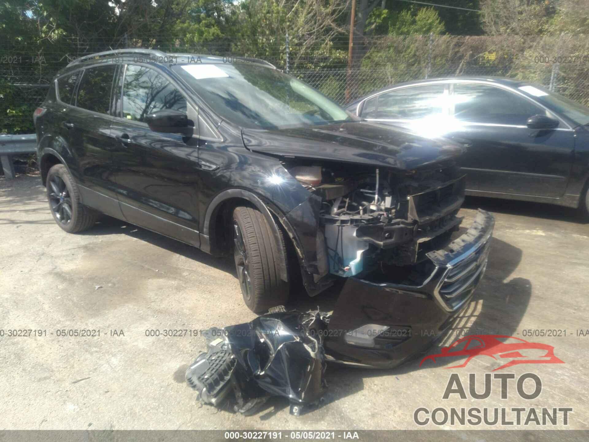 FORD ESCAPE 2017 - 1FMCU0GD0HUA02468