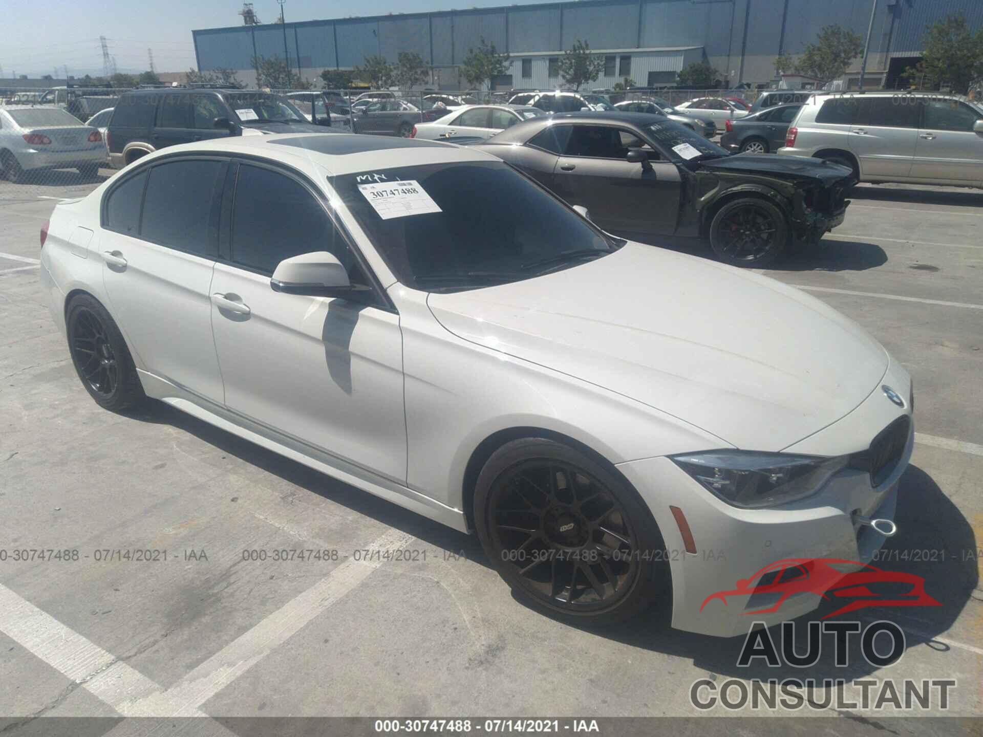 BMW 3 SERIES 2016 - WBA8B3C51GK383741