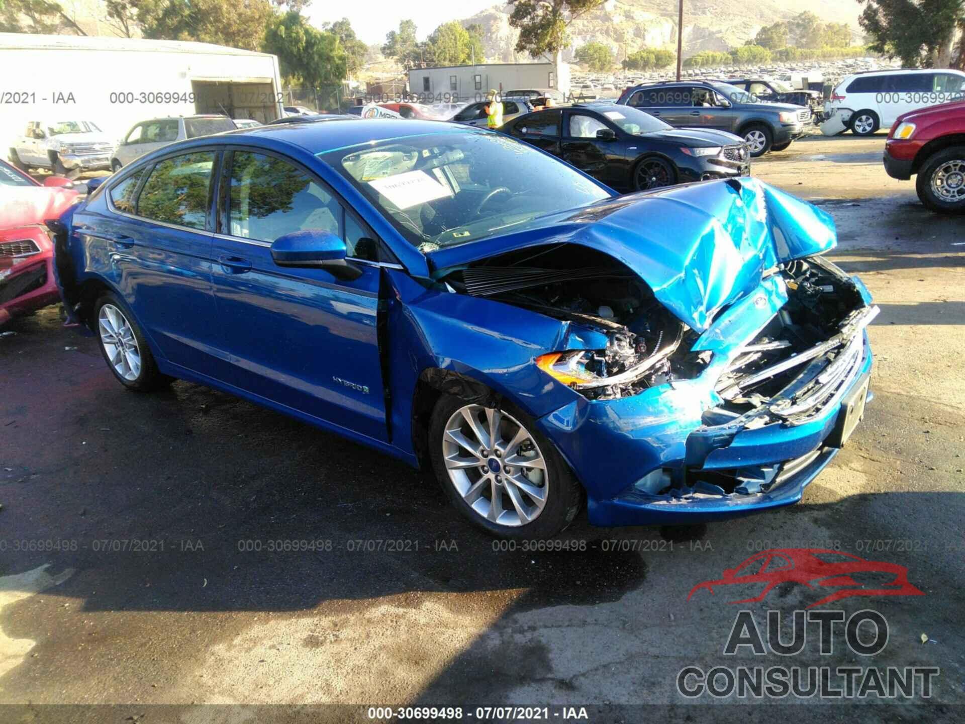 FORD FUSION 2017 - 3FA6P0LU7HR266993