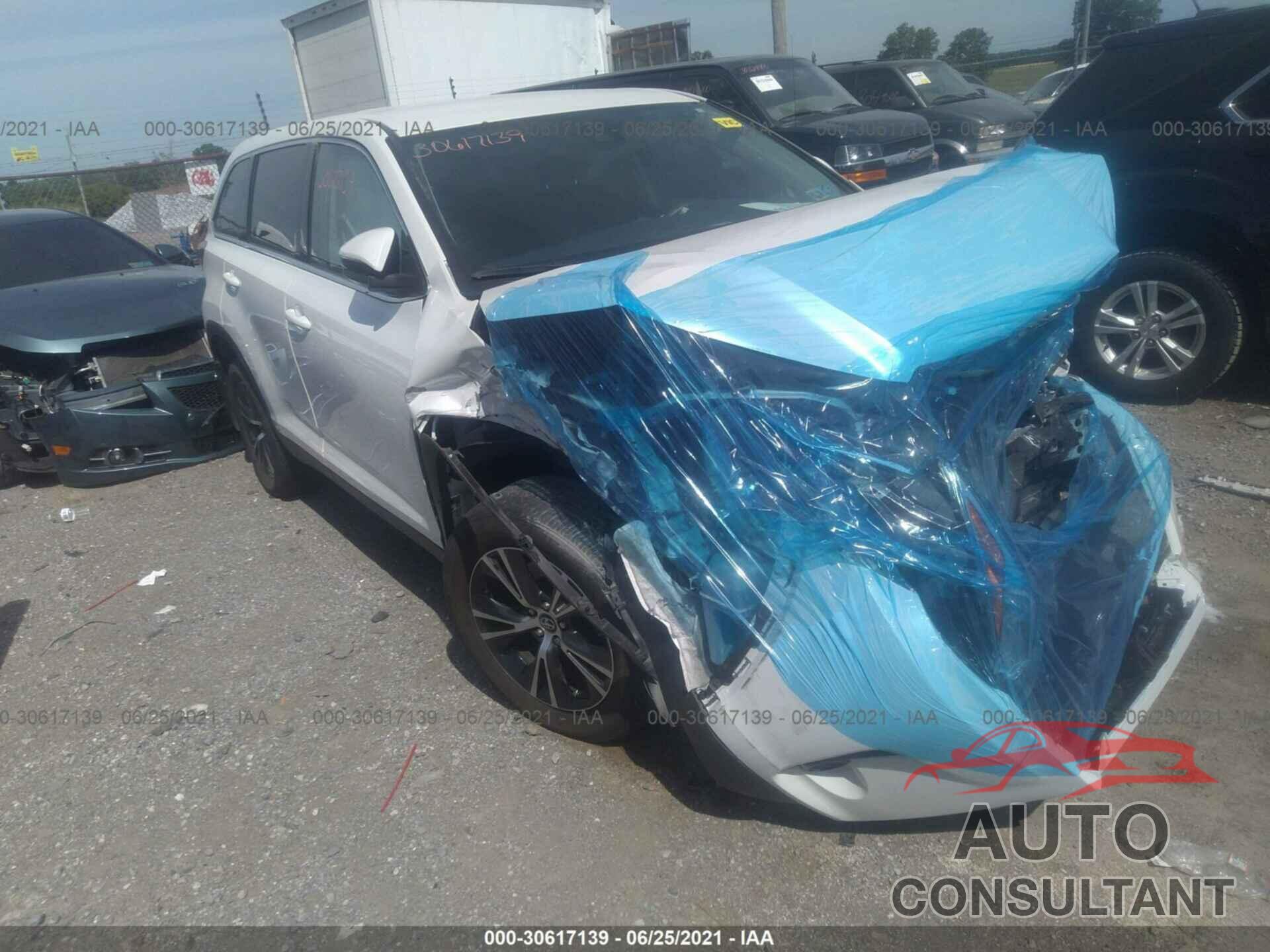 TOYOTA HIGHLANDER 2019 - 5TDBZRFH5KS921095