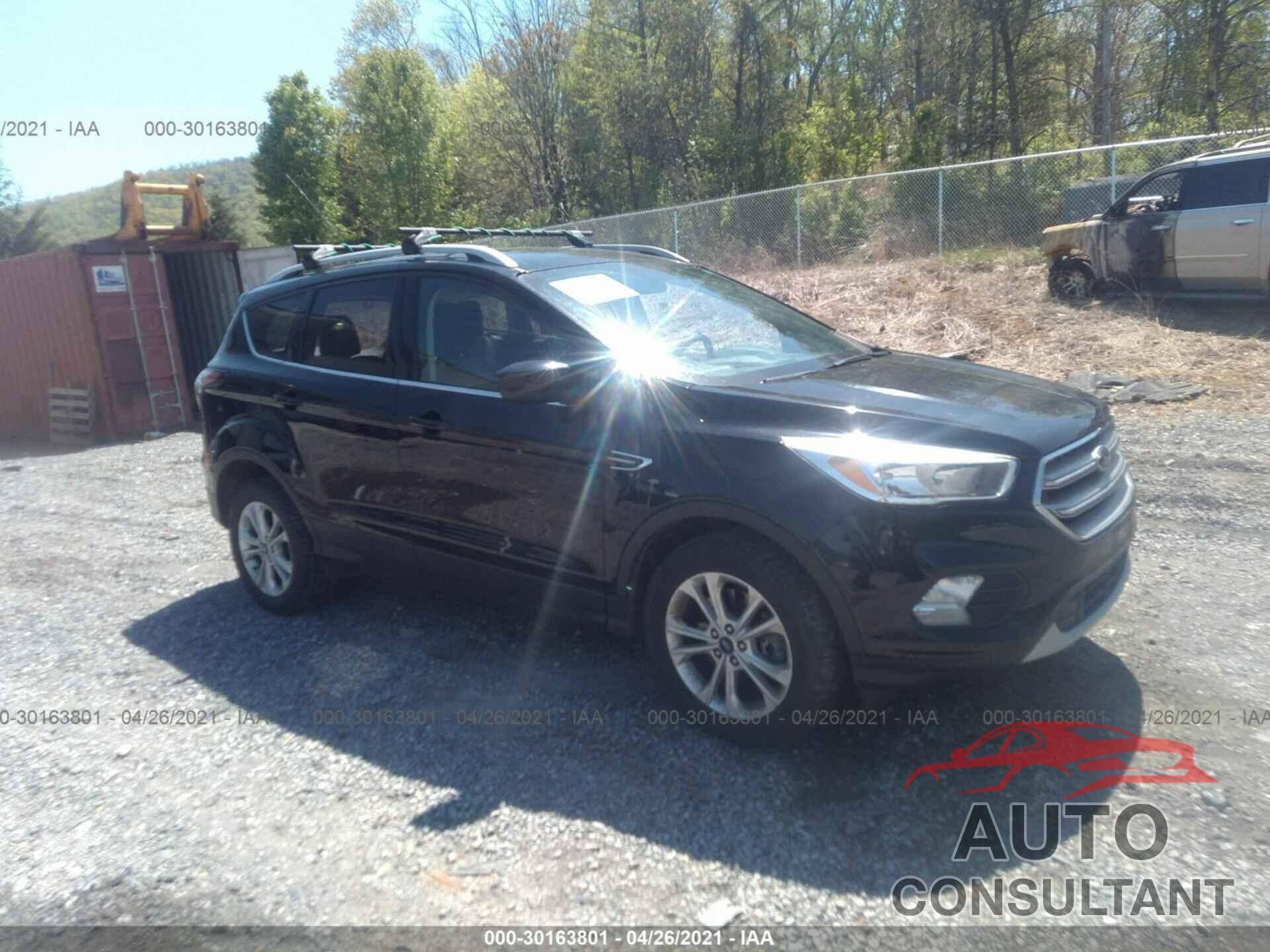 FORD ESCAPE 2017 - 1FMCU9G97HUD29935