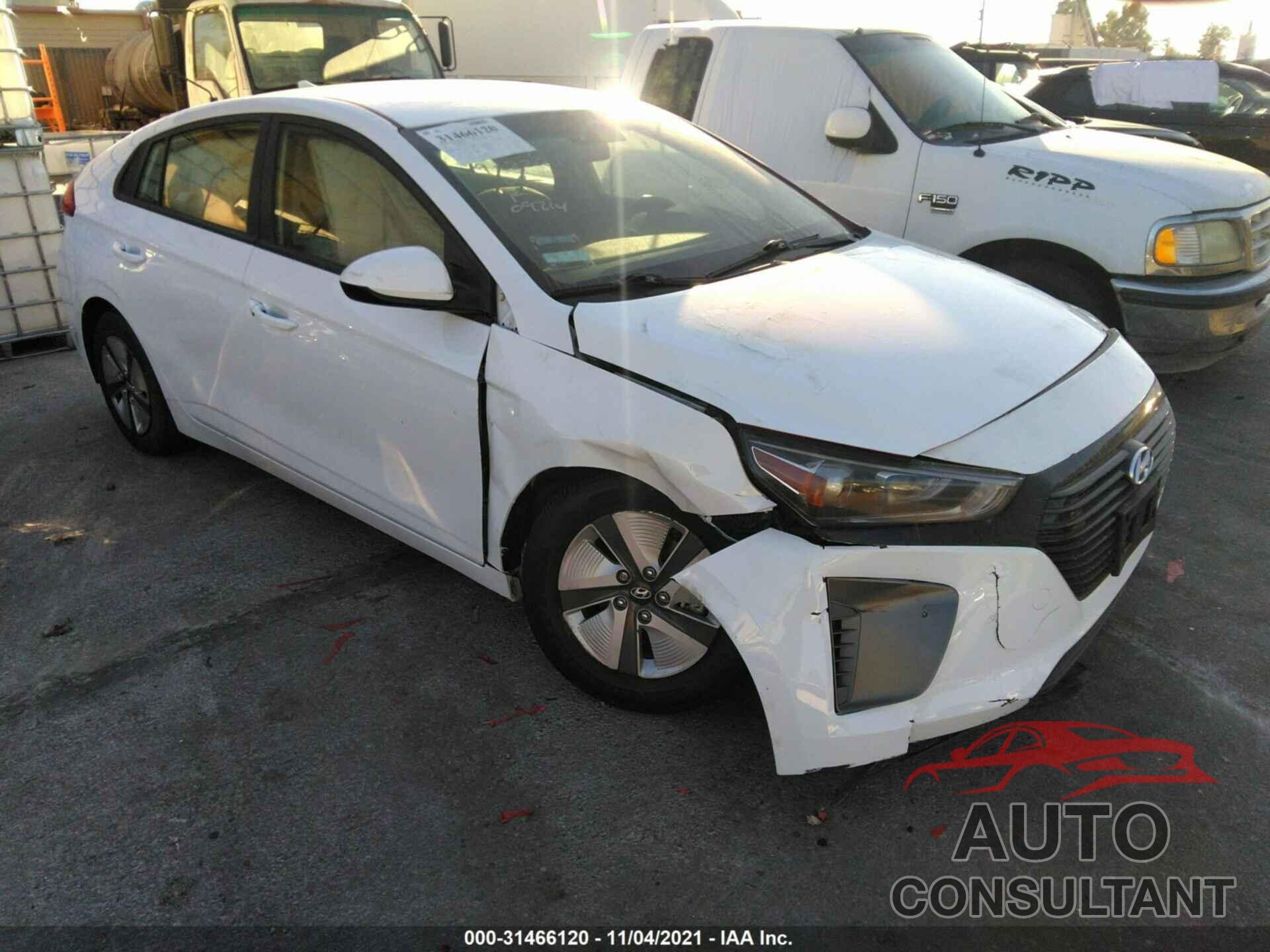 HYUNDAI IONIQ HYBRID 2019 - KMHC65LC0KU138420