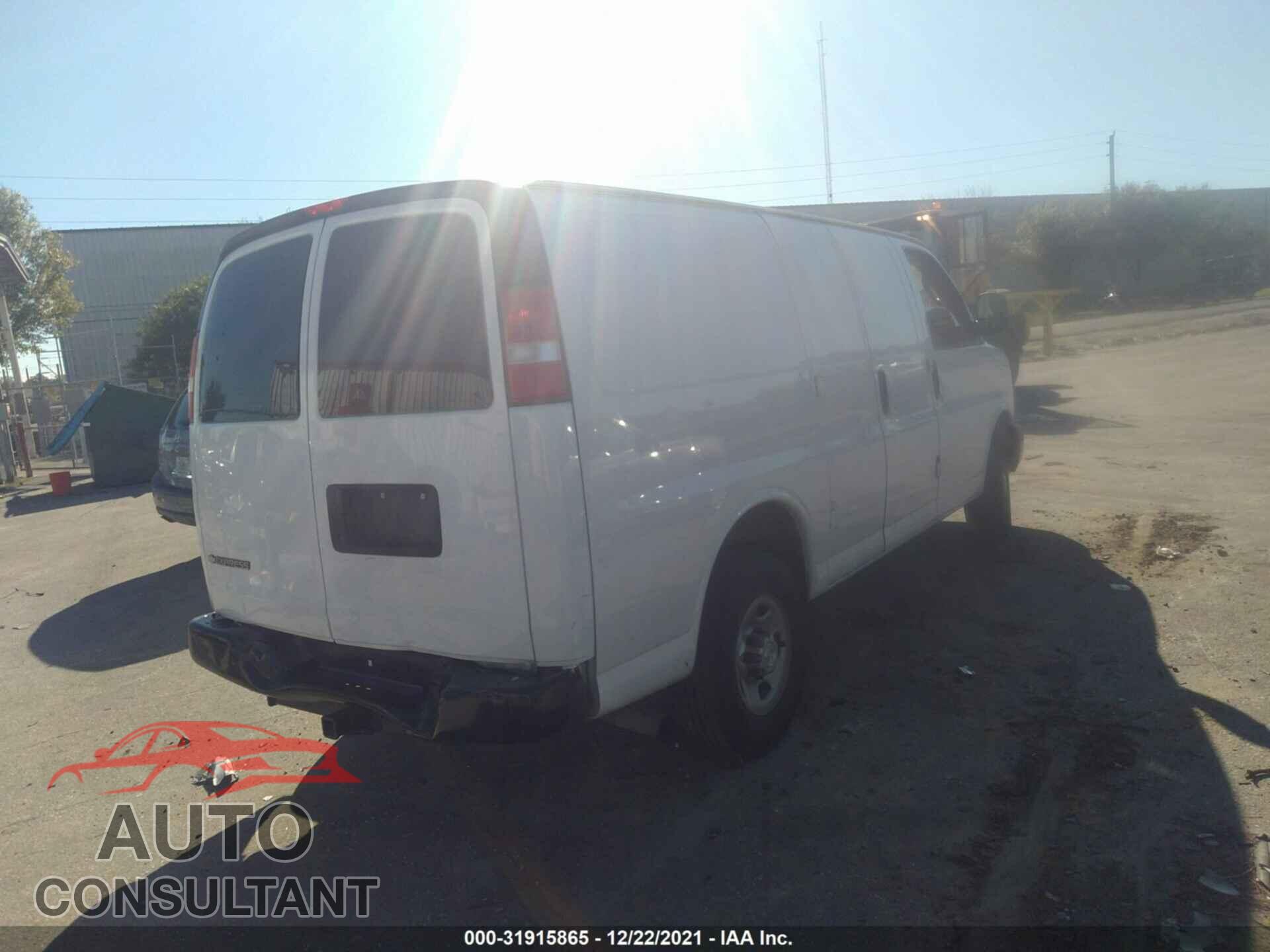 CHEVROLET EXPRESS CARGO VAN 2017 - 1GCWGAFF7H1229367