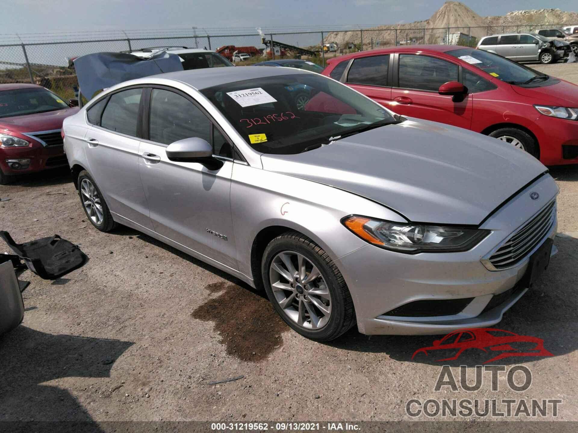 FORD FUSION 2017 - 3FA6P0LU2HR357654