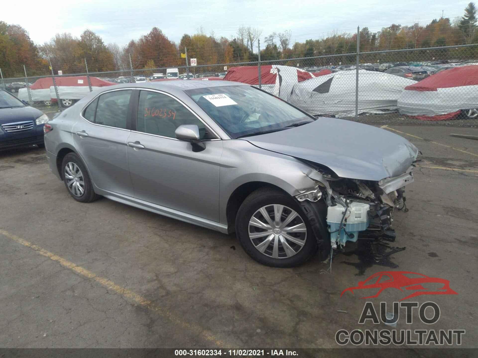 TOYOTA CAMRY 2018 - 4T1B11HK4JU616890