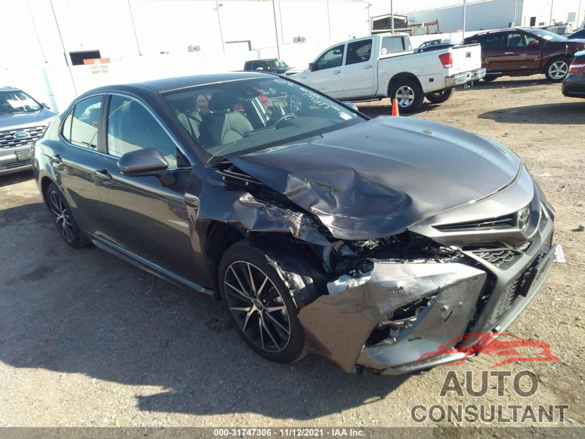 TOYOTA CAMRY 2021 - 4T1G11AK1MU573274