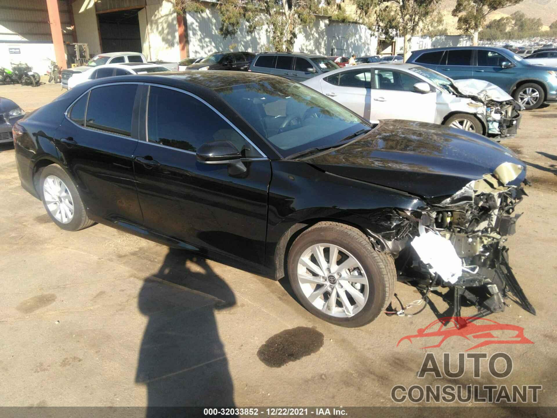 TOYOTA CAMRY 2021 - 4T1C11AK6MU541631