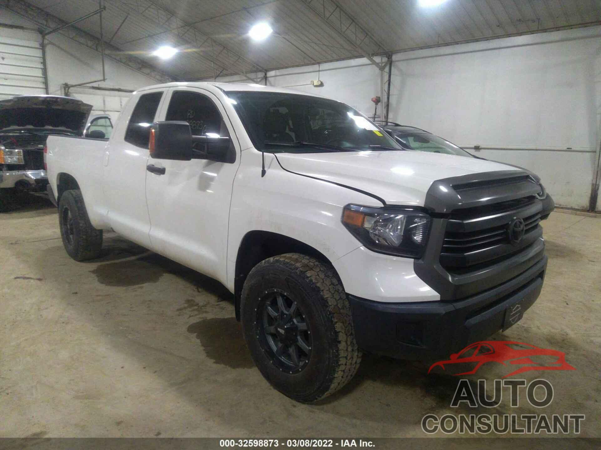 TOYOTA TUNDRA 4WD 2017 - 5TFUM5F19HX074278