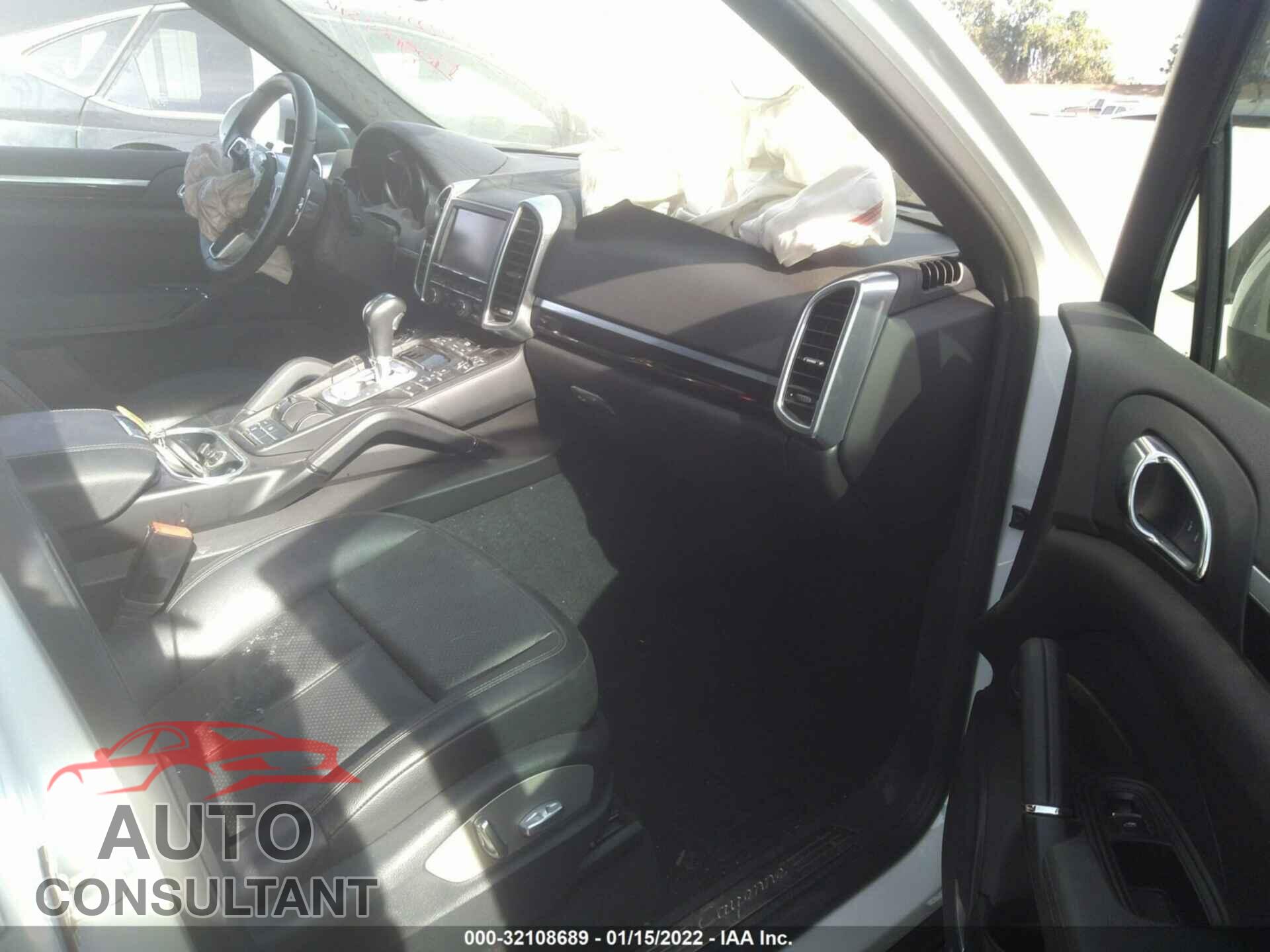 PORSCHE CAYENNE 2016 - WP1AA2A2XGKA36336