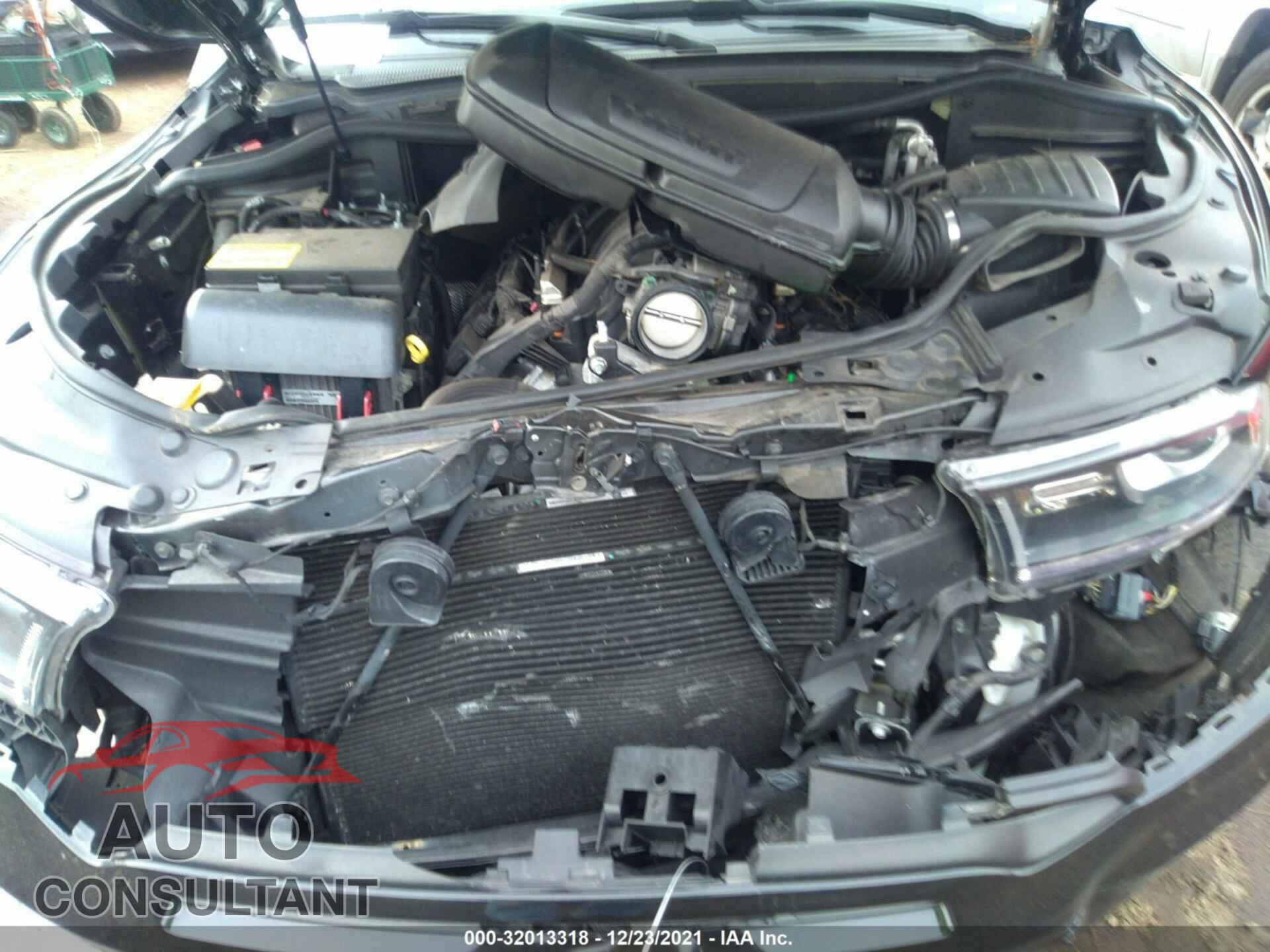 DODGE DURANGO 2018 - 1C4SDJCT5JC359658