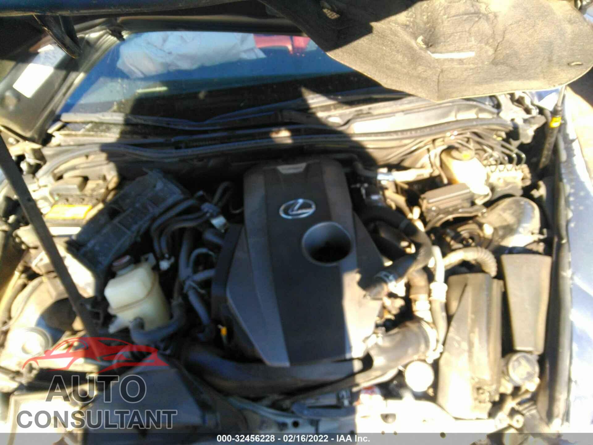 LEXUS IS 2017 - JTHBA1D2XH5048108