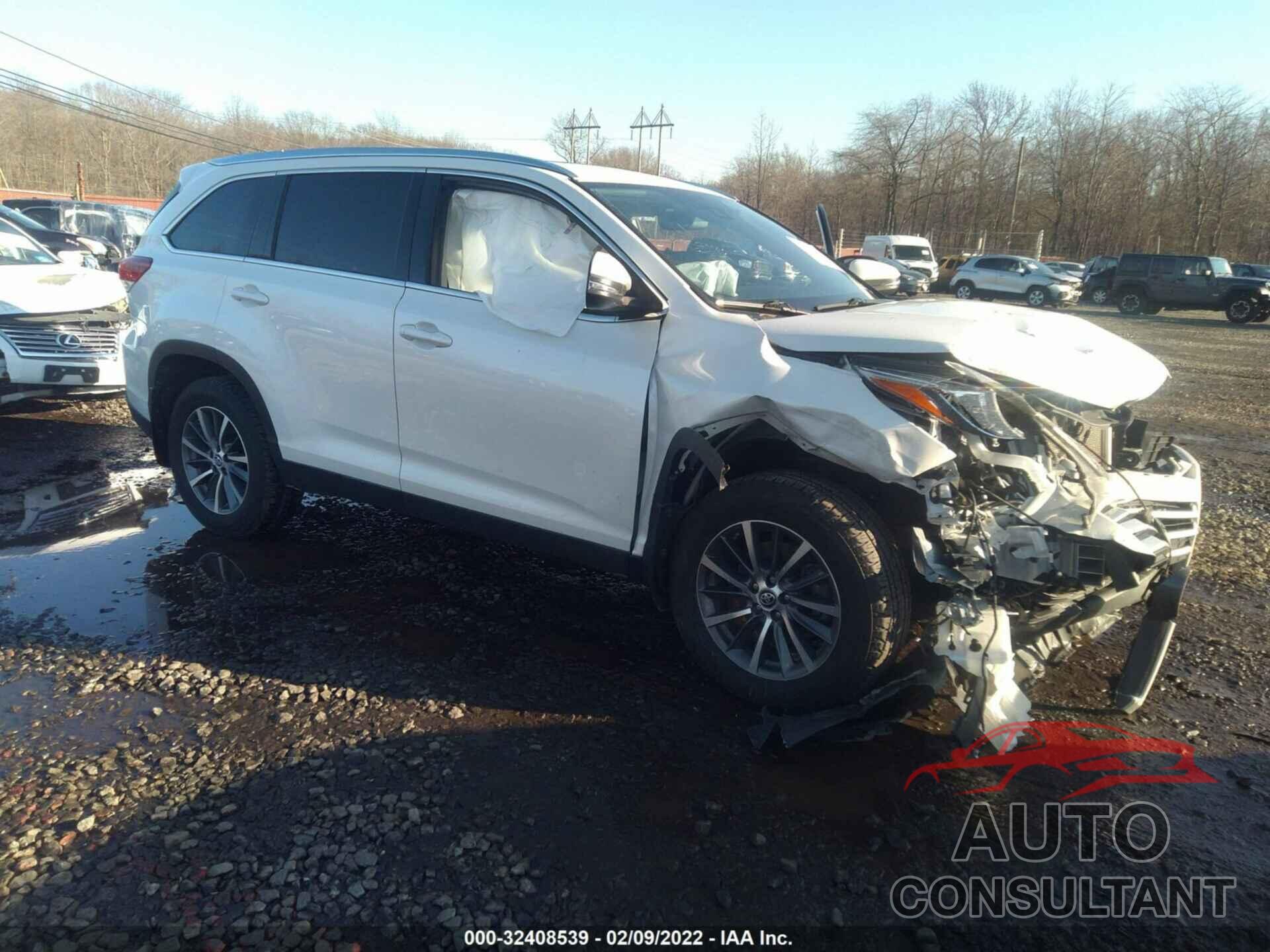 TOYOTA HIGHLANDER 2019 - 5TDJZRFH4KS918605
