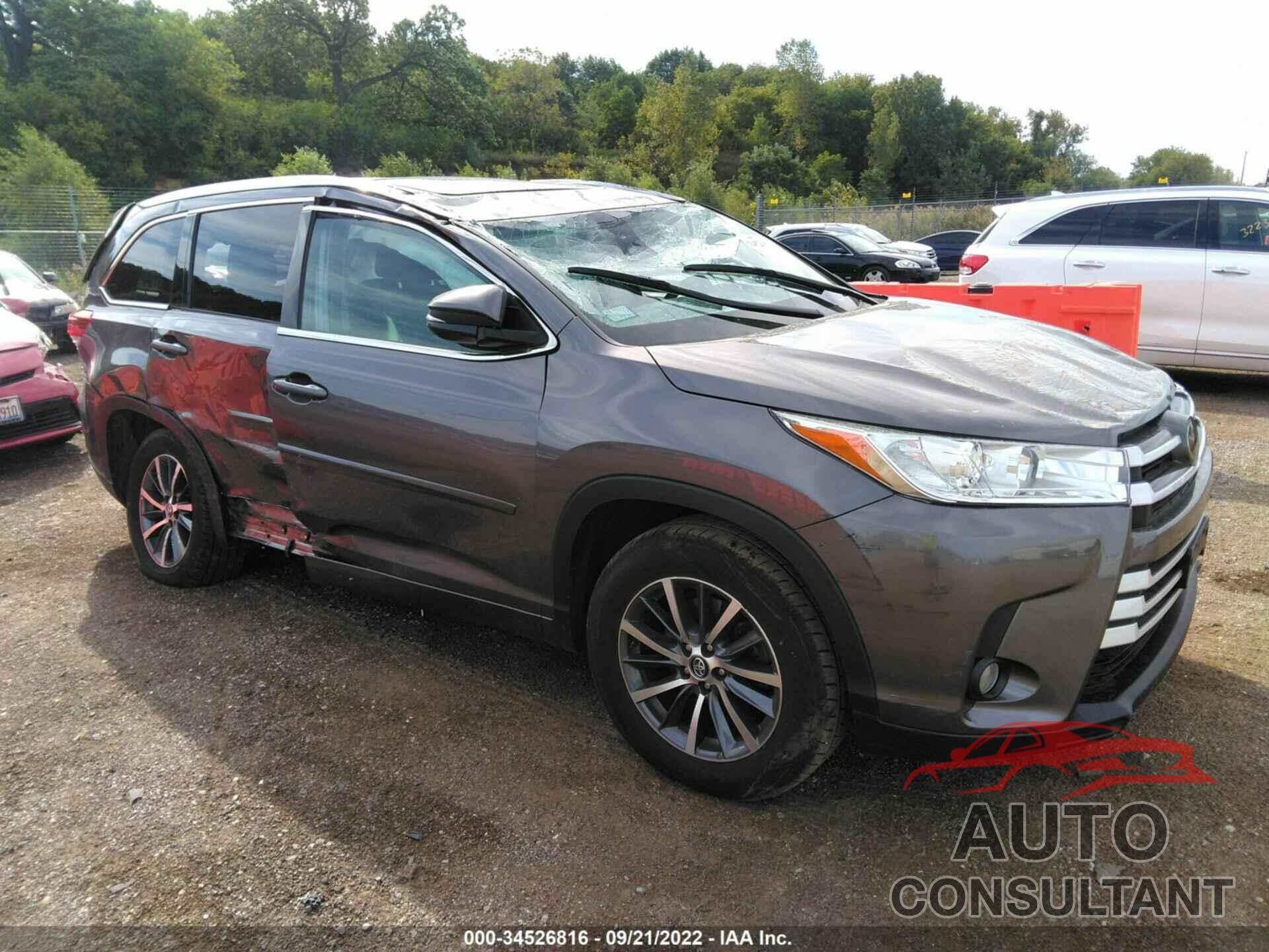 TOYOTA HIGHLANDER 2018 - 5TDKZRFH7JS548186