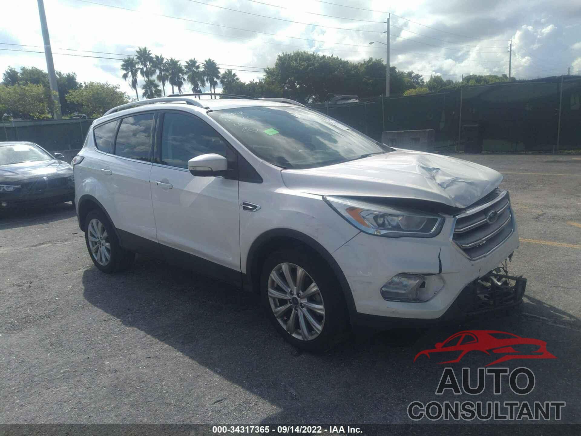 FORD ESCAPE 2017 - 1FMCU0JDXHUD15892
