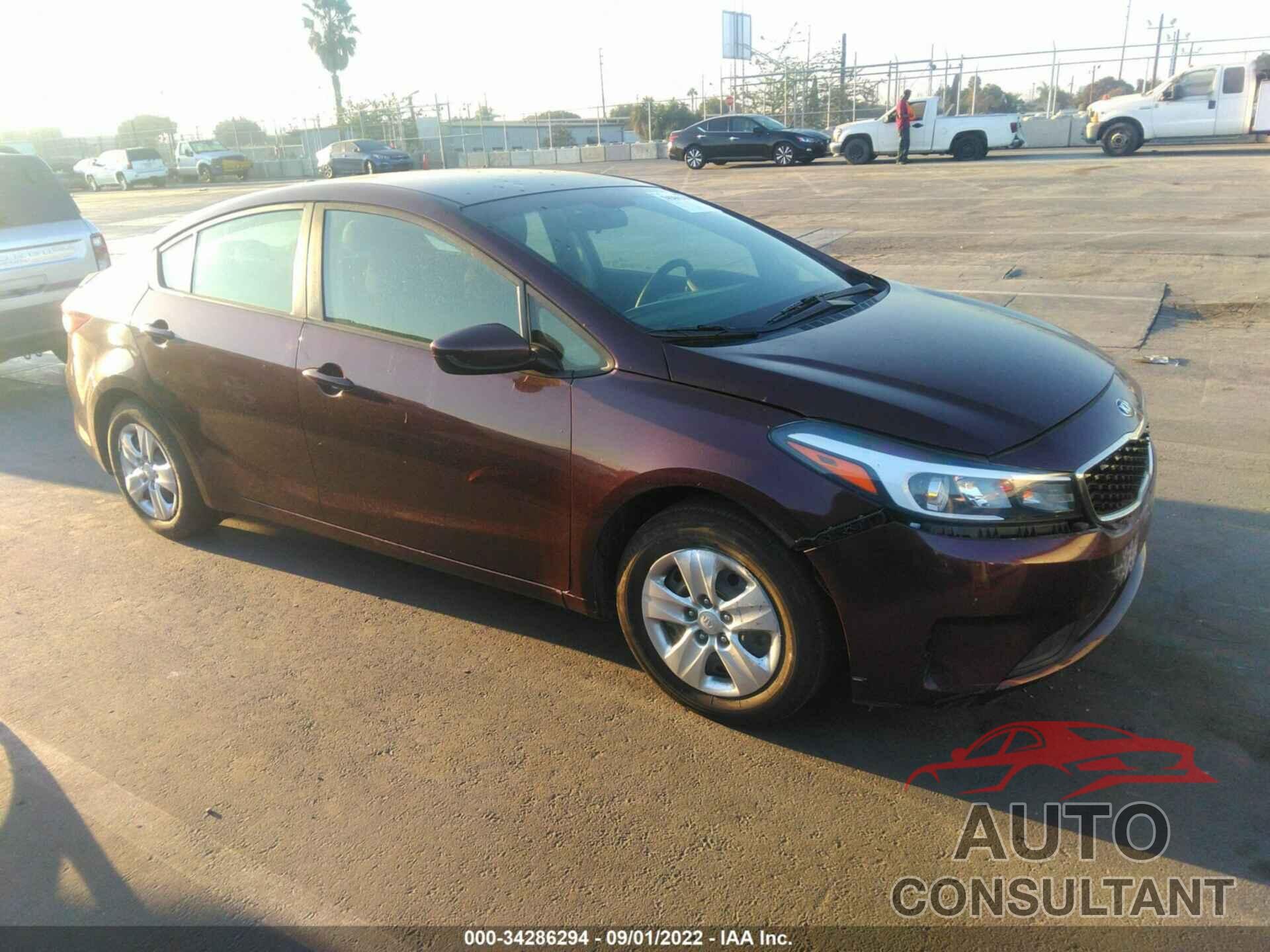 KIA FORTE 2018 - 3KPFK4A75JE174629