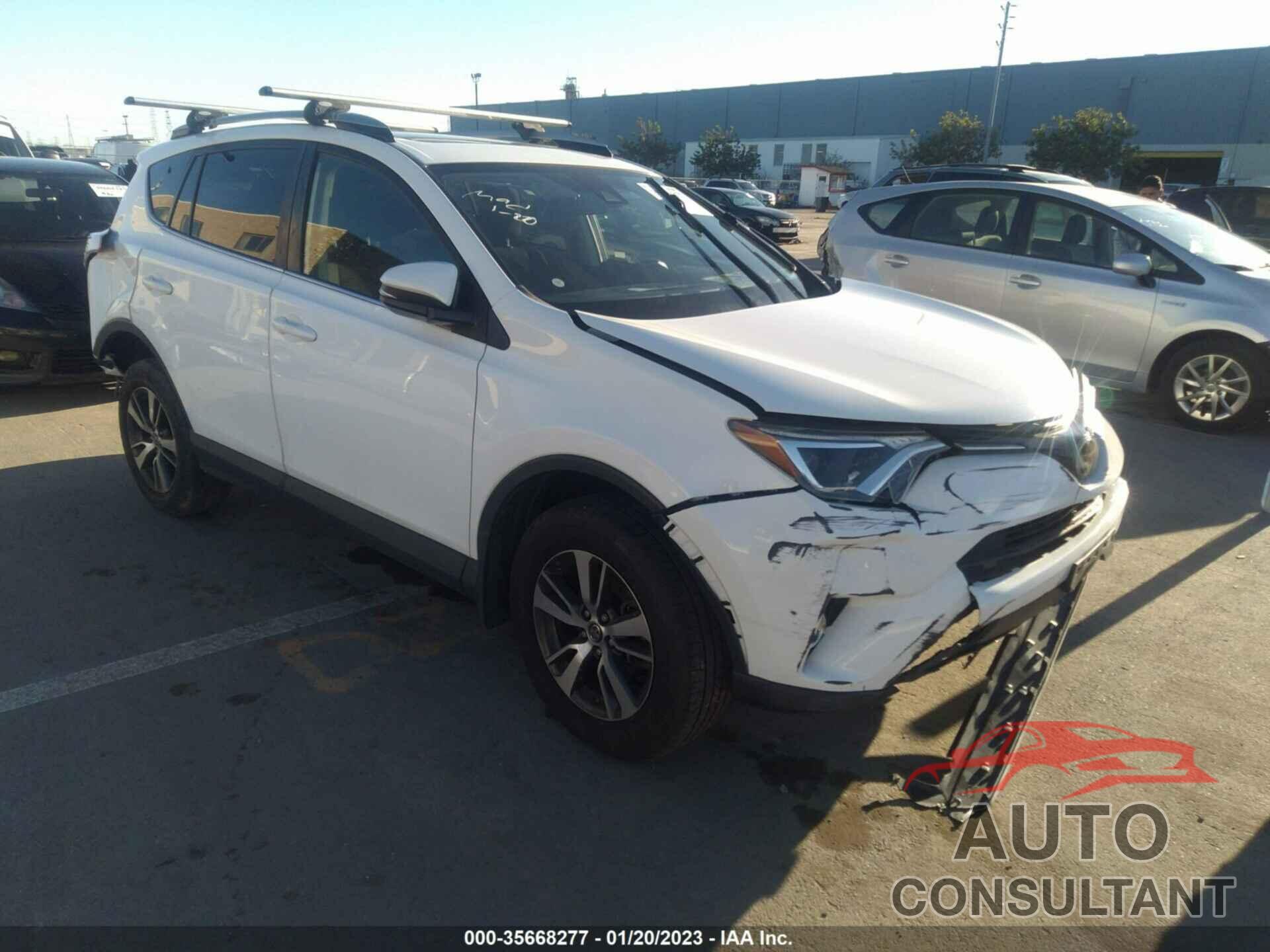 TOYOTA RAV4 2017 - JTMWFREV1HJ107713