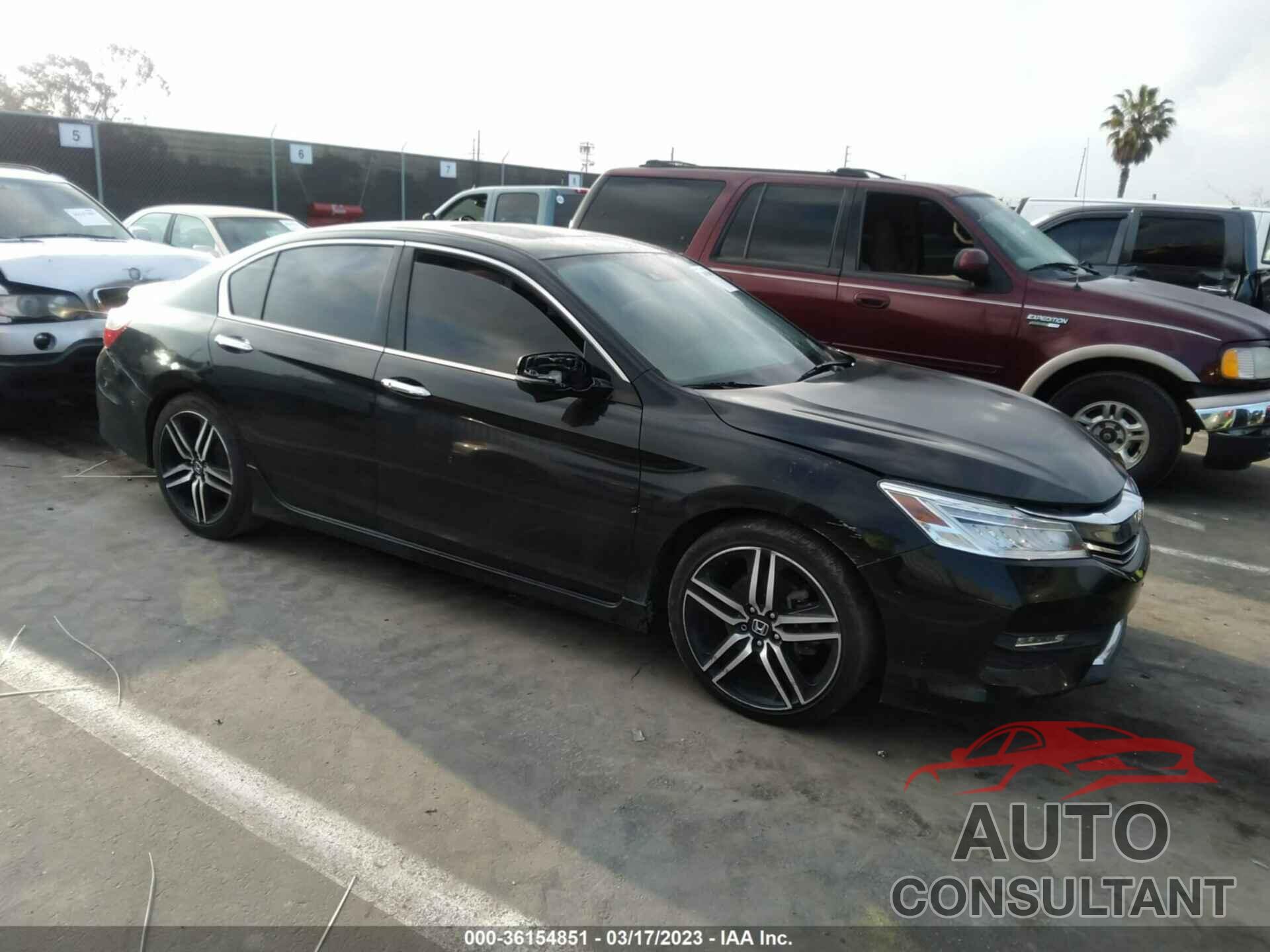 HONDA ACCORD SEDAN 2016 - 1HGCR3F9XGA018098