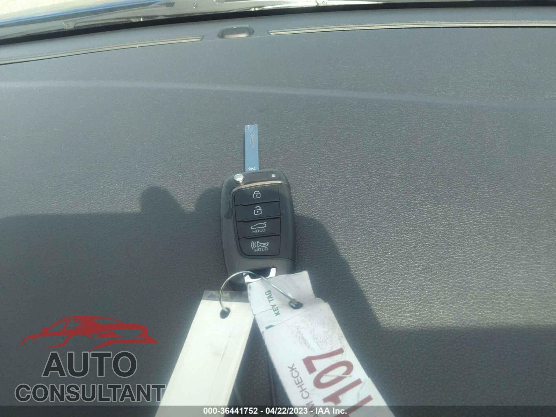 HYUNDAI ACCENT 2019 - 3KPC24A35KE057585