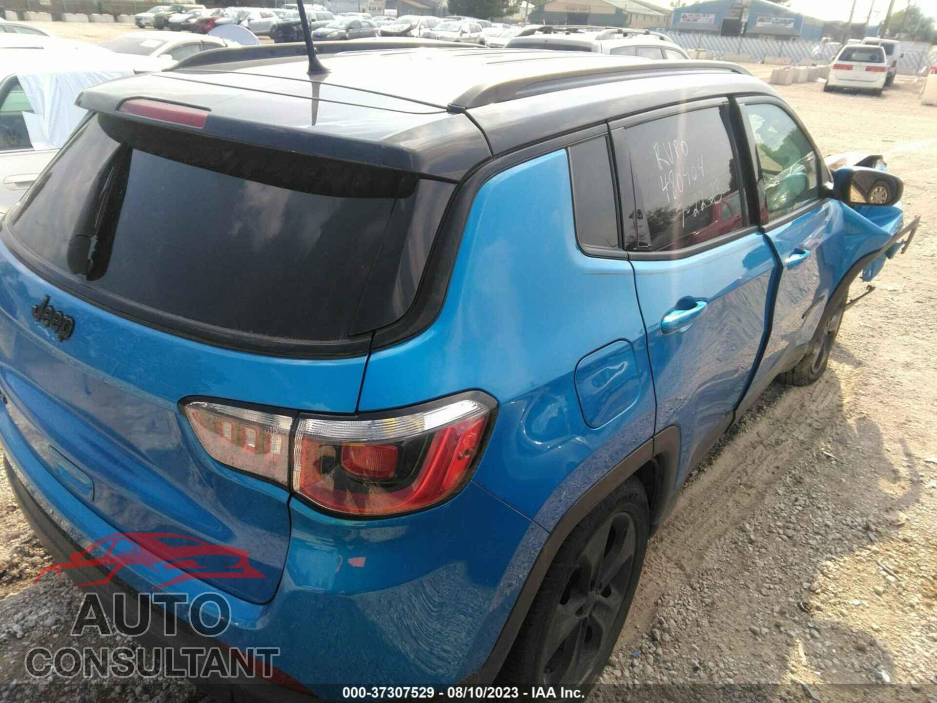 JEEP COMPASS 2018 - 3C4NJDBB3JT480404