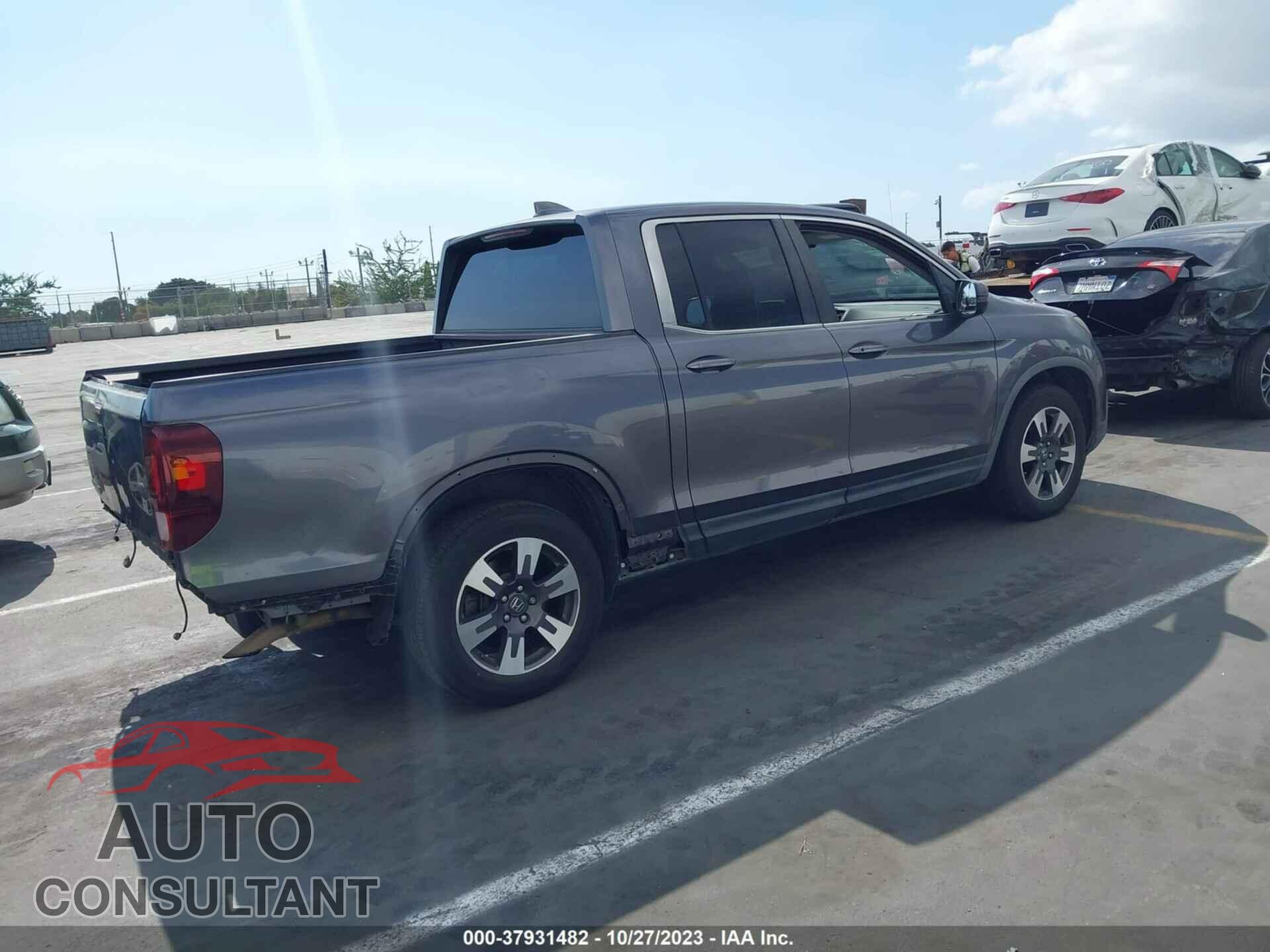 HONDA RIDGELINE 2017 - 5FPYK2F58HB003096