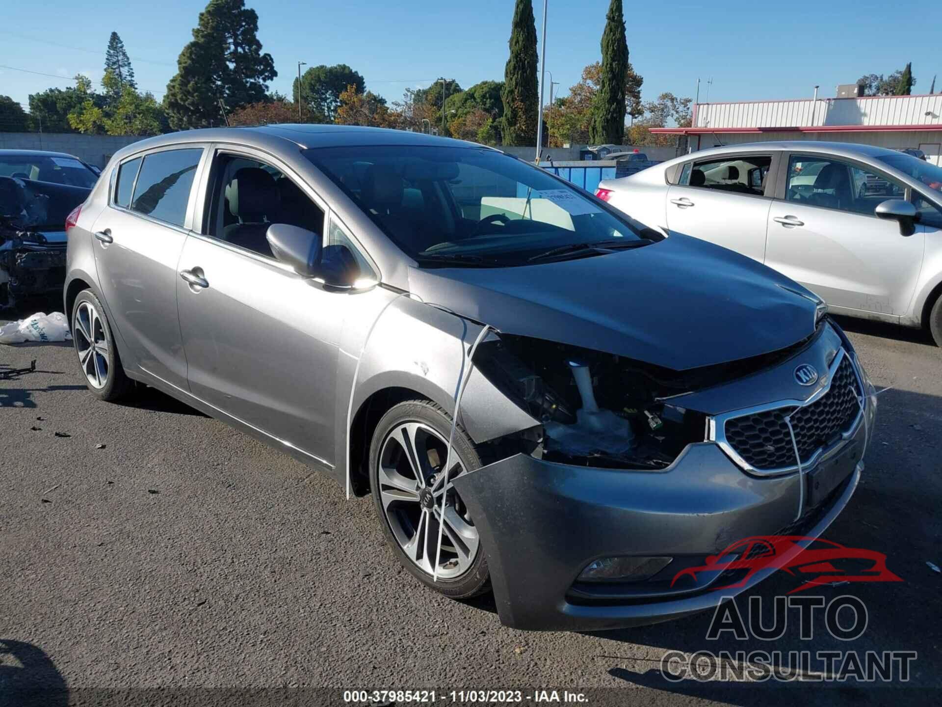 KIA FORTE 2016 - KNAFX5A85G5547735