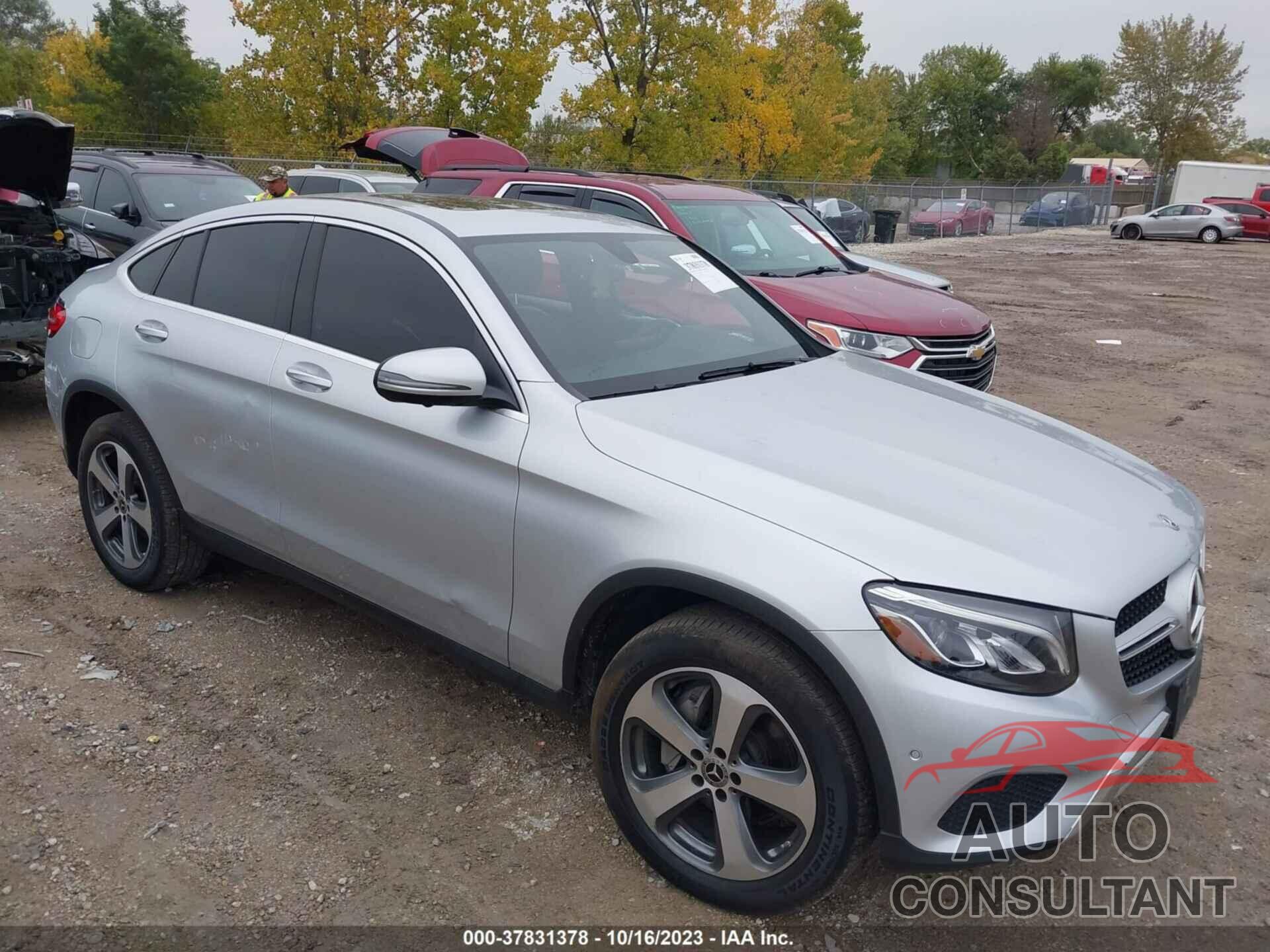 MERCEDES-BENZ GLC 300 COUPE 2019 - WDC0J4KB6KF563051