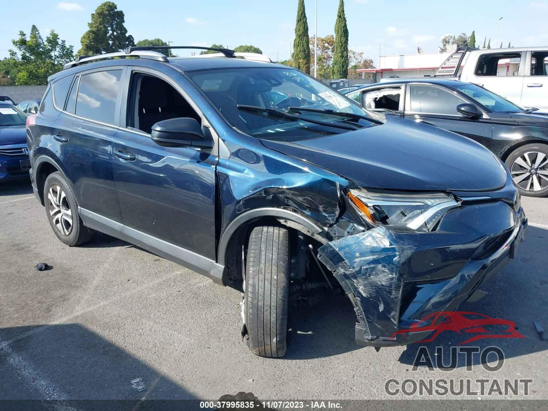 TOYOTA RAV4 2018 - JTMZFREV0JJ206865