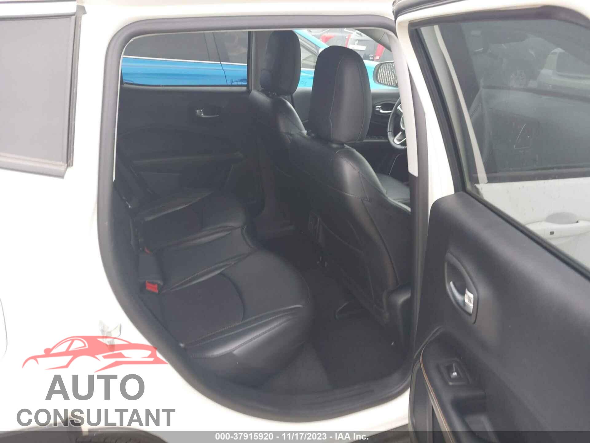 JEEP COMPASS 2019 - 3C4NJDBB8KT678476