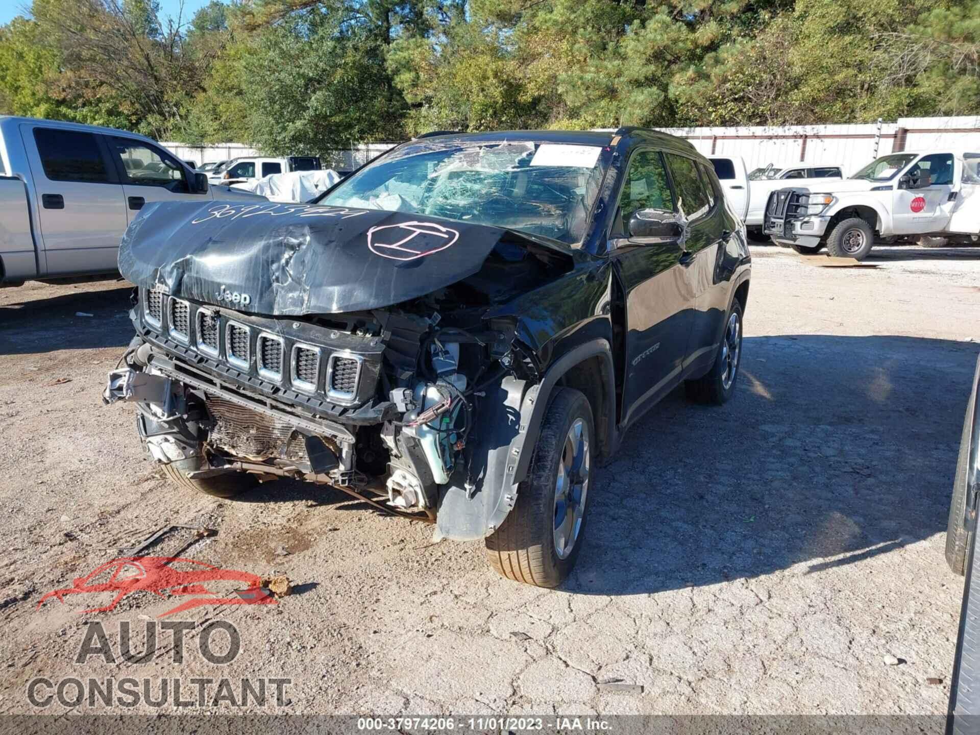 JEEP COMPASS 2018 - 3C4NJDCB9JT357592