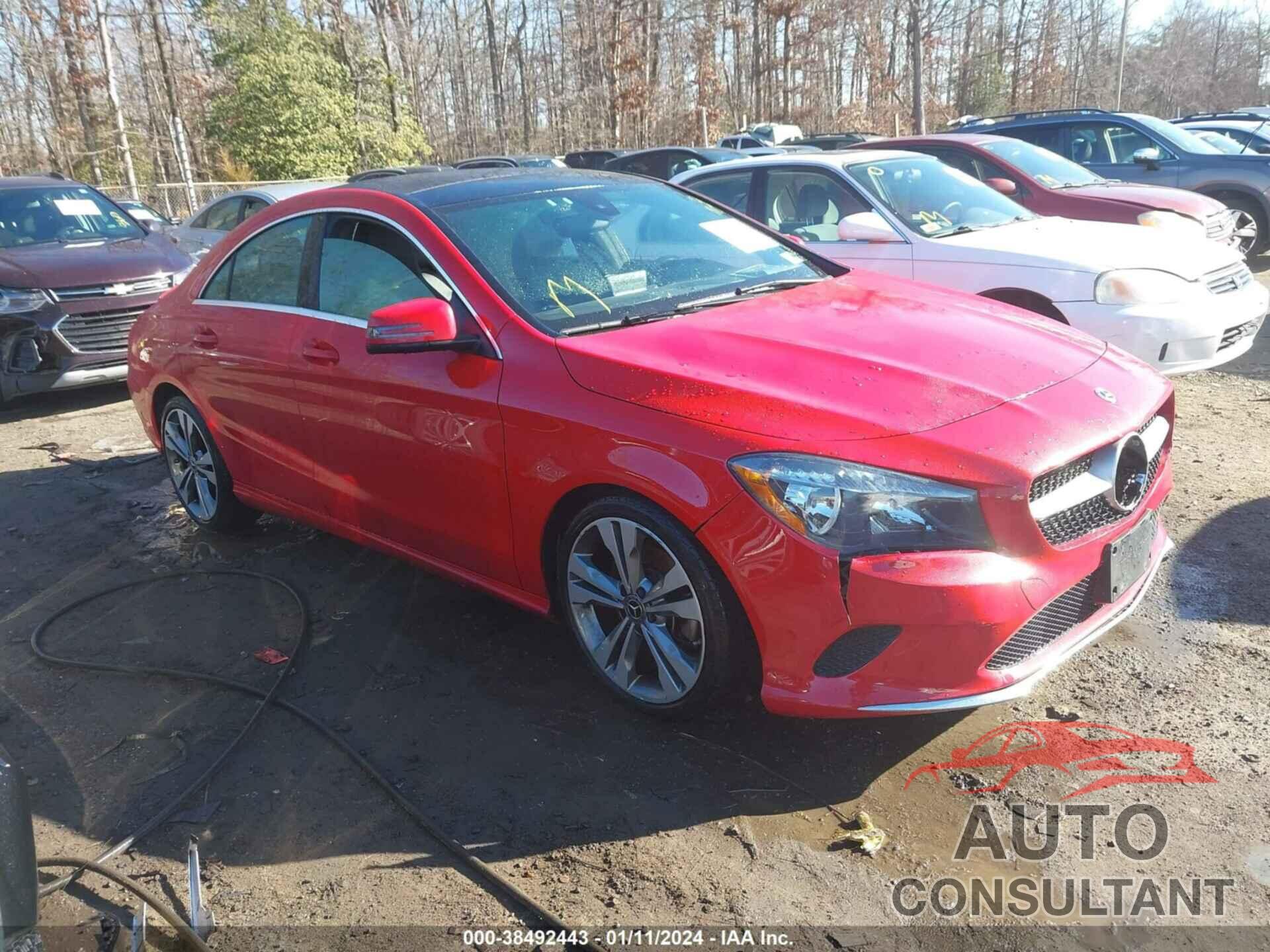 MERCEDES-BENZ CLA 250 2018 - WDDSJ4GB1JN564027