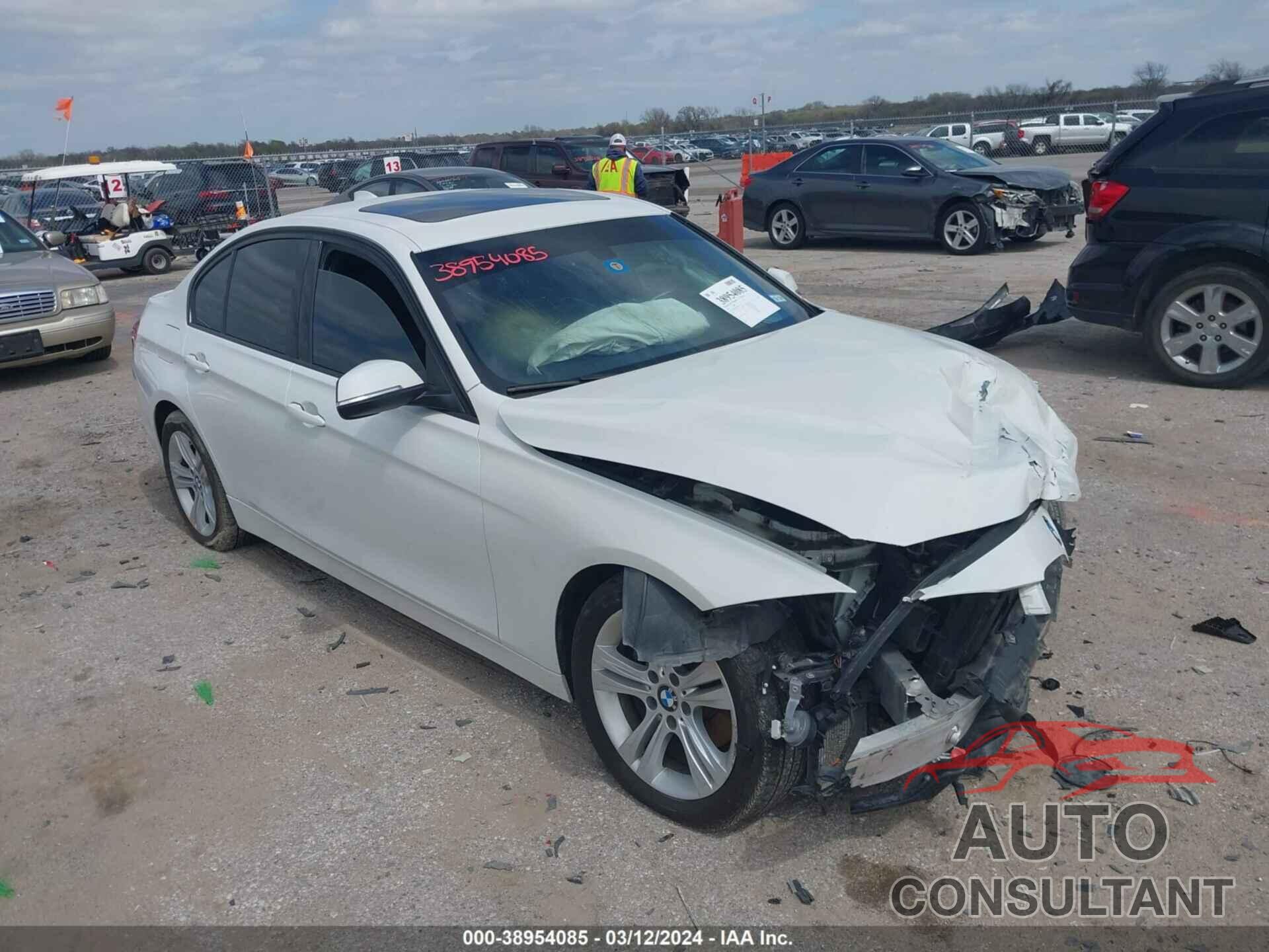 BMW 328I 2016 - WBA8E9C53GK646516