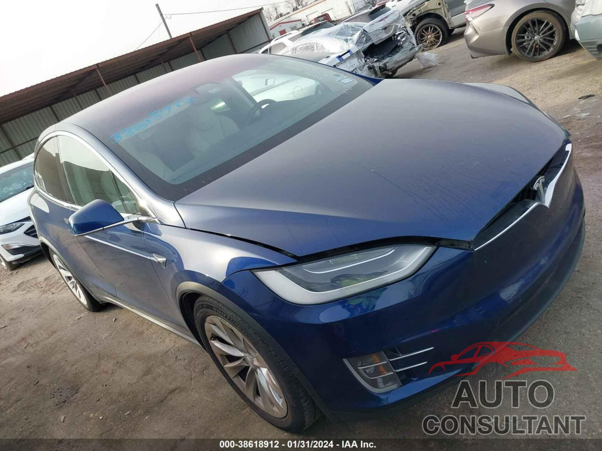 TESLA MODEL X 2018 - 5YJXCAE29JF099927