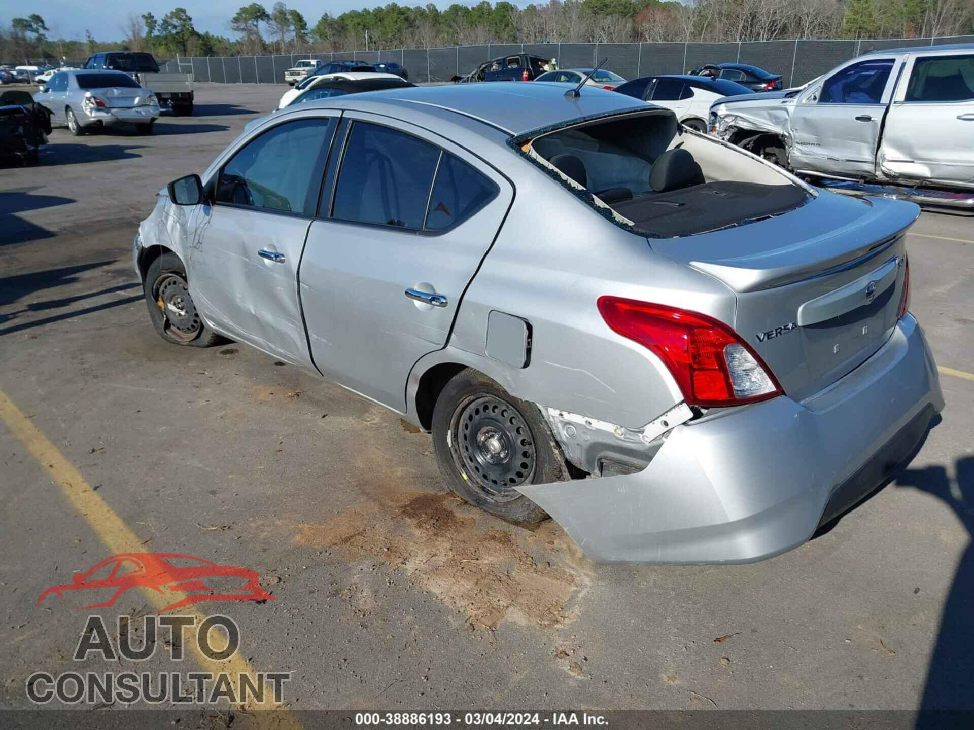 NISSAN VERSA 2019 - 3N1CN7AP3KL870031