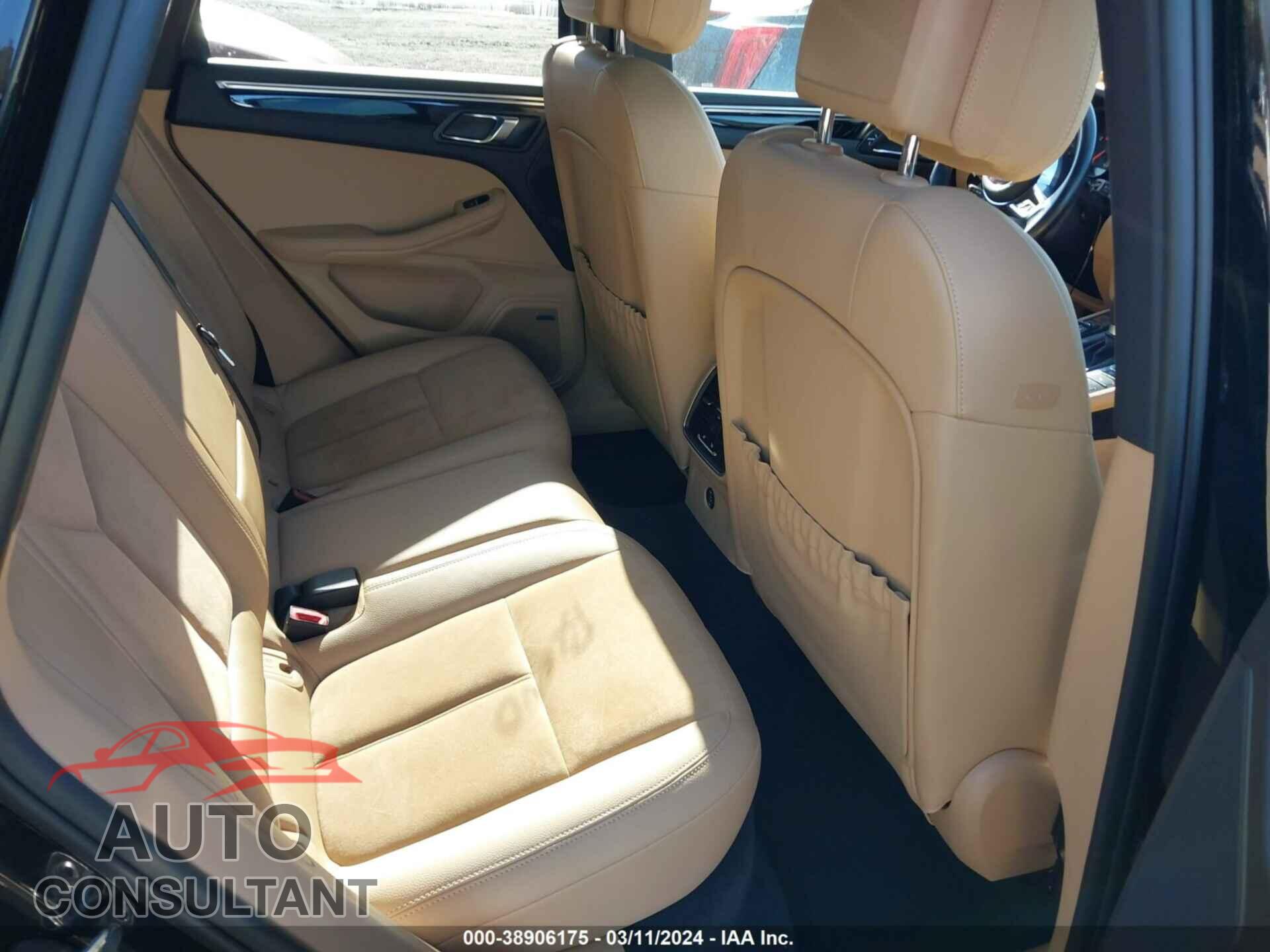 PORSCHE MACAN 2018 - WP1AA2A58JLB10283