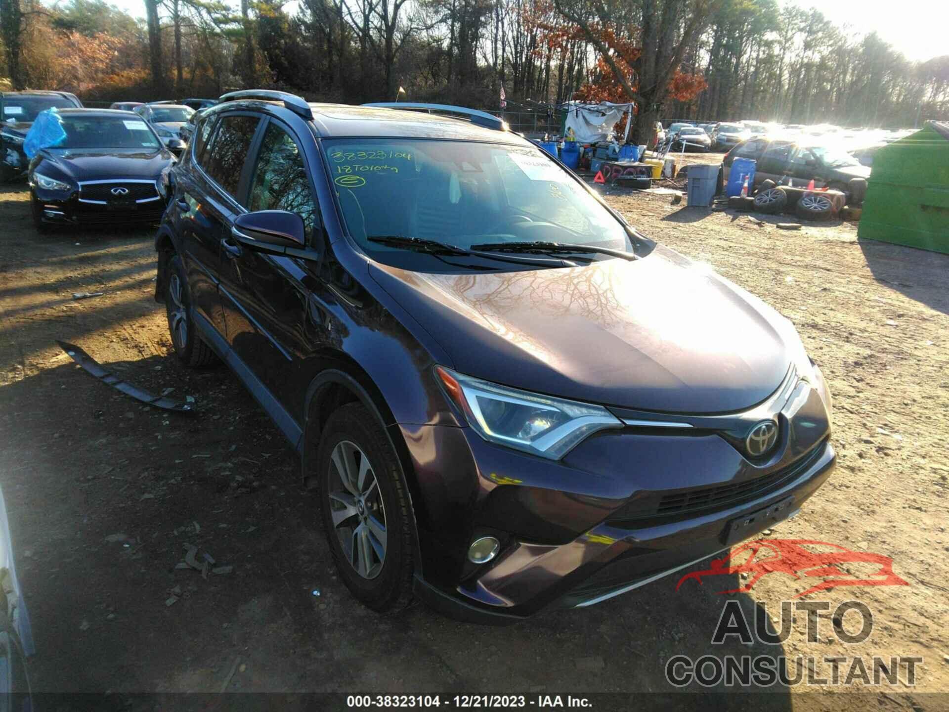 TOYOTA RAV4 2018 - 2T3RFREV6JW839355