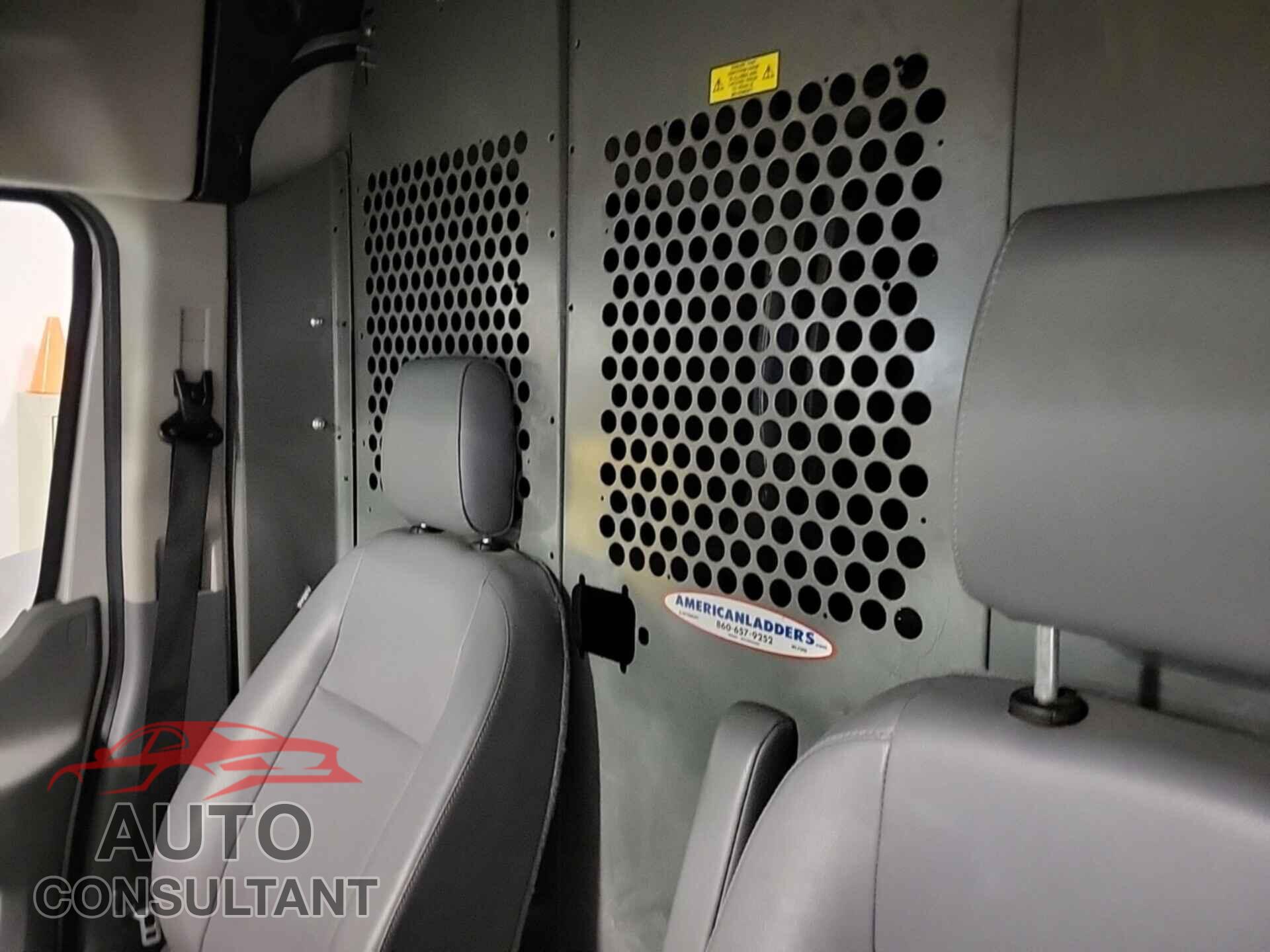 FORD TRANSIT 2018 - 1FTYR2CM1JKA73886