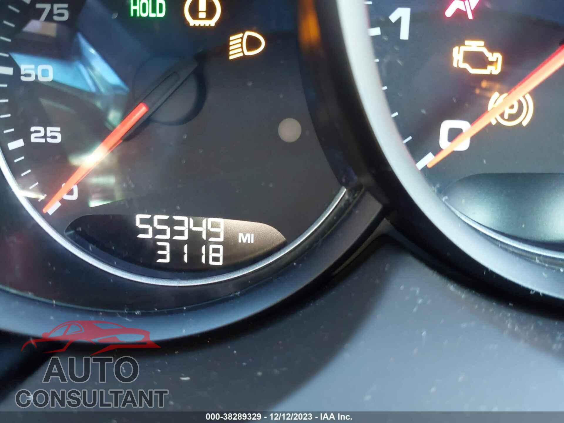 PORSCHE CAYENNE 2016 - WP1AA2A24GKA11982