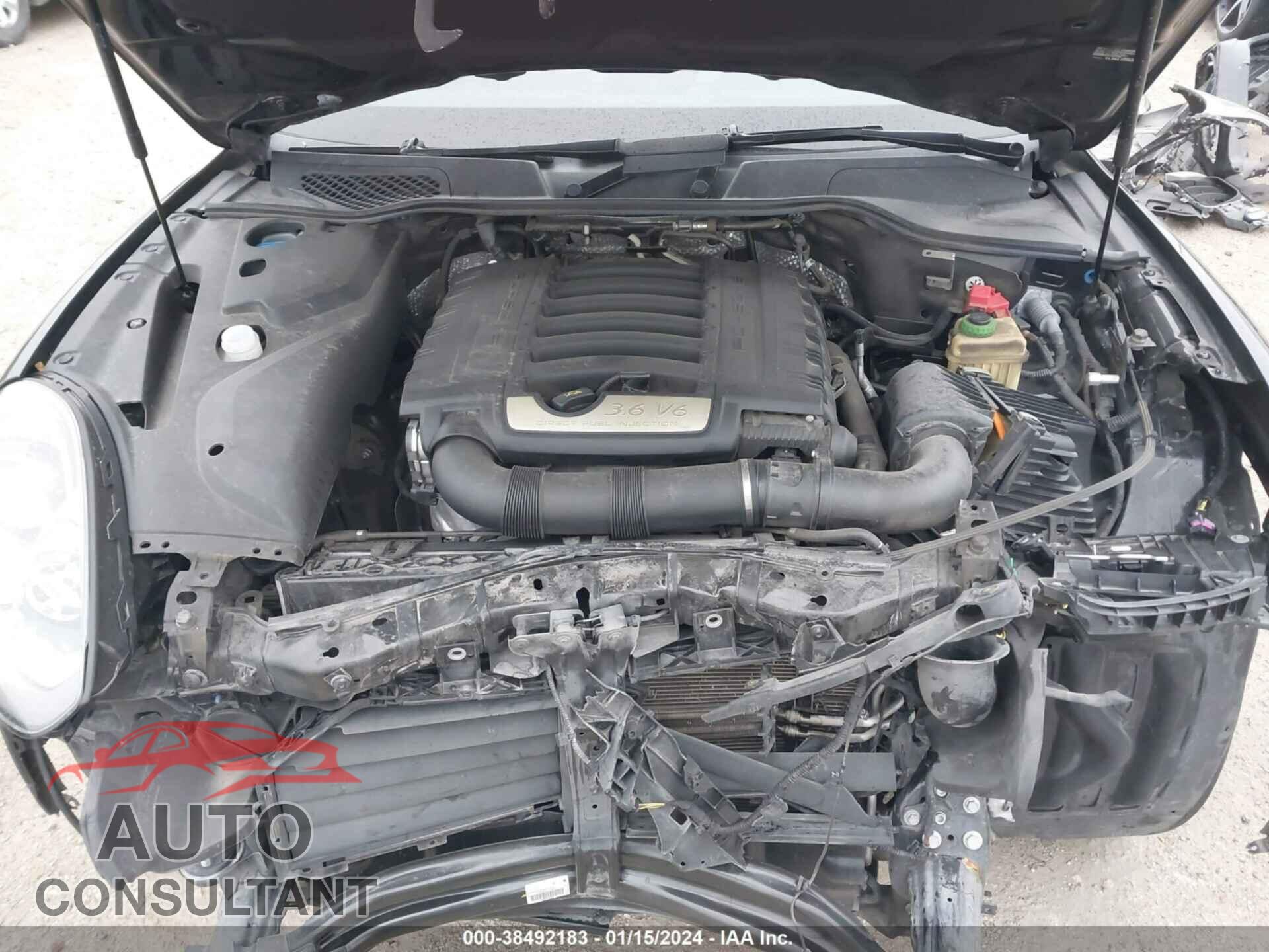 PORSCHE CAYENNE 2017 - WP1AA2A25HKA87938