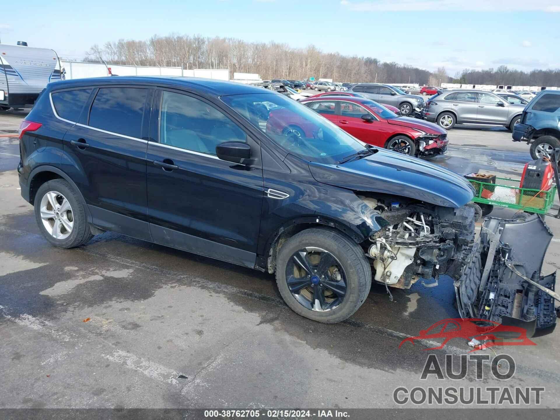 FORD ESCAPE 2016 - 1FMCU0GX6GUC08774