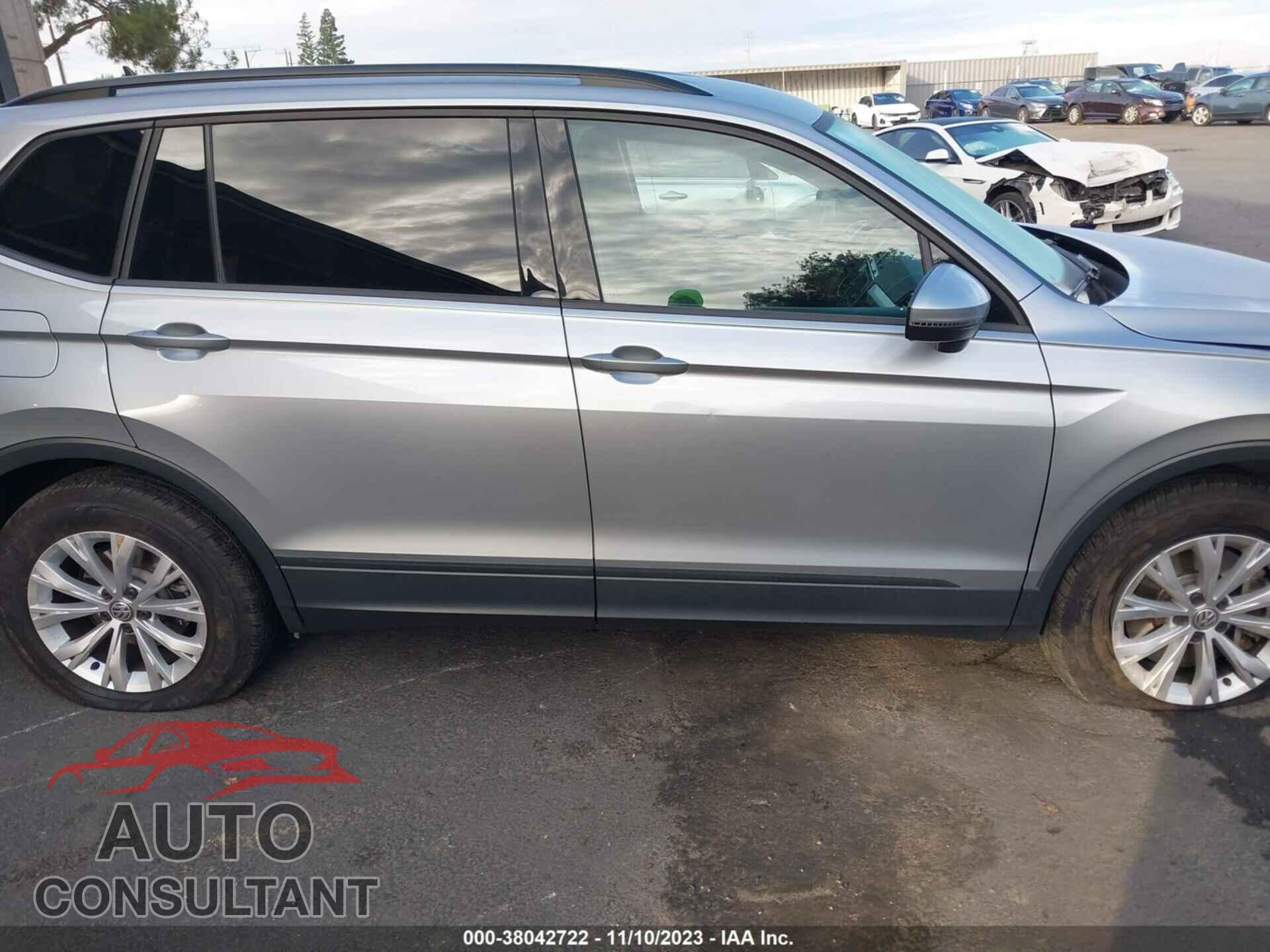 VOLKSWAGEN TIGUAN 2020 - 3VV1B7AX8LM083473