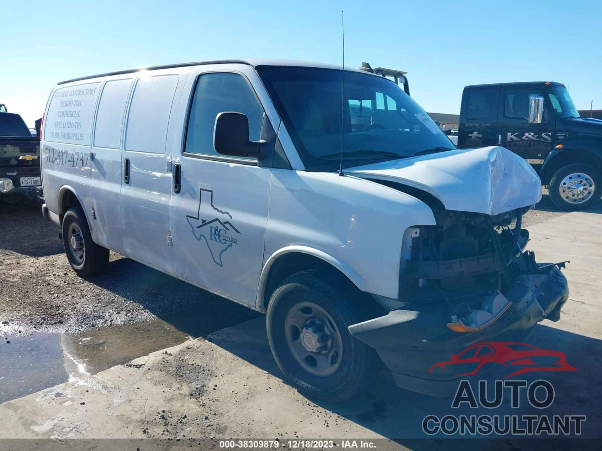 CHEVROLET EXPRESS 2500 2018 - 1GCWGAFG7J1338328