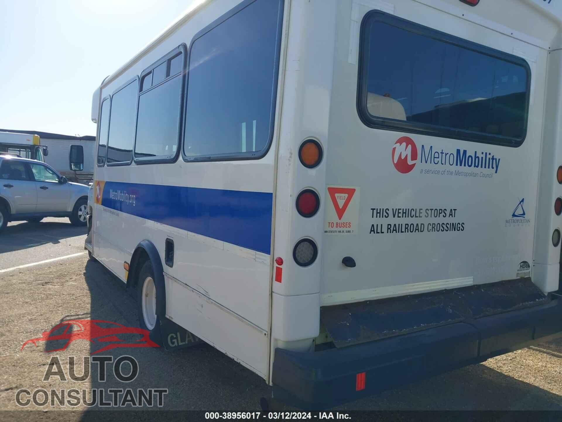 FORD E-450 CUTAWAY 2017 - 1FDFE4FS5HDC35392