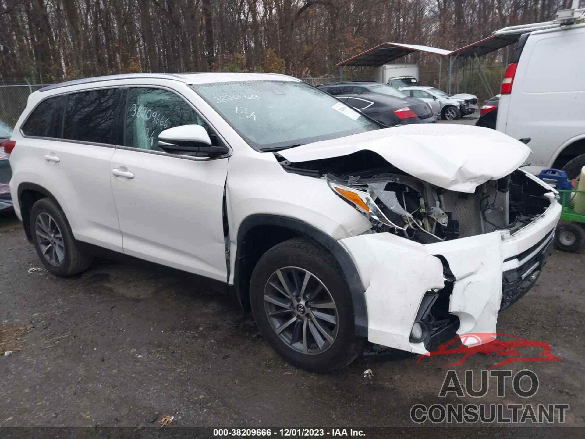 TOYOTA HIGHLANDER 2019 - 5TDJZRFH4KS615405