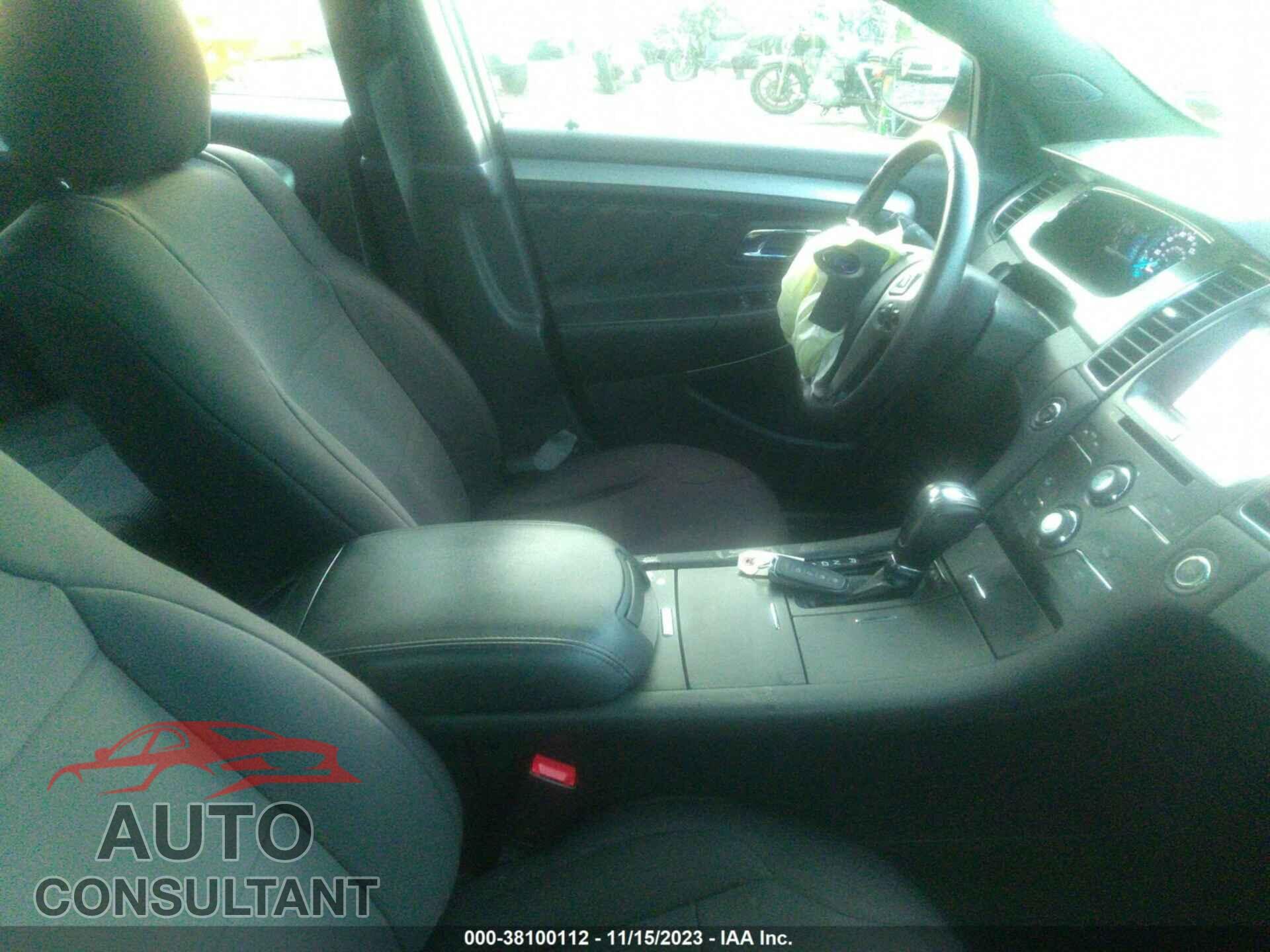 FORD TAURUS 2016 - 1FAHP2E80GG124589