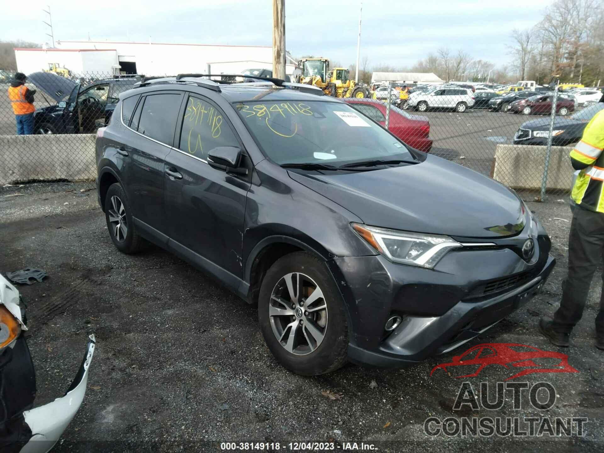 TOYOTA RAV4 2018 - JTMRFREV0JJ192546